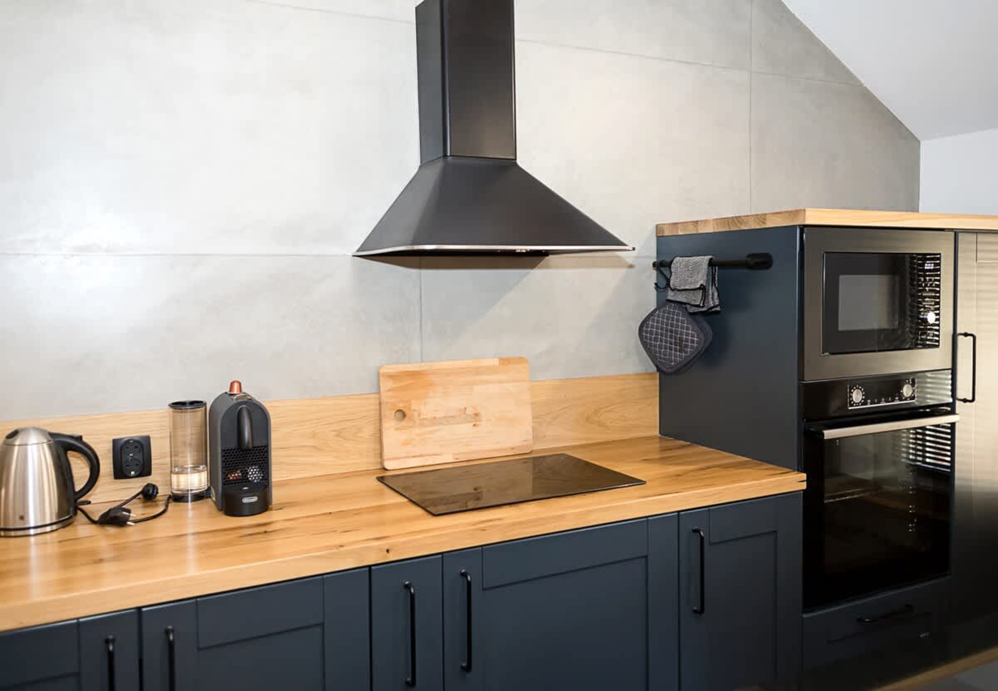 Scoutaround White Logo