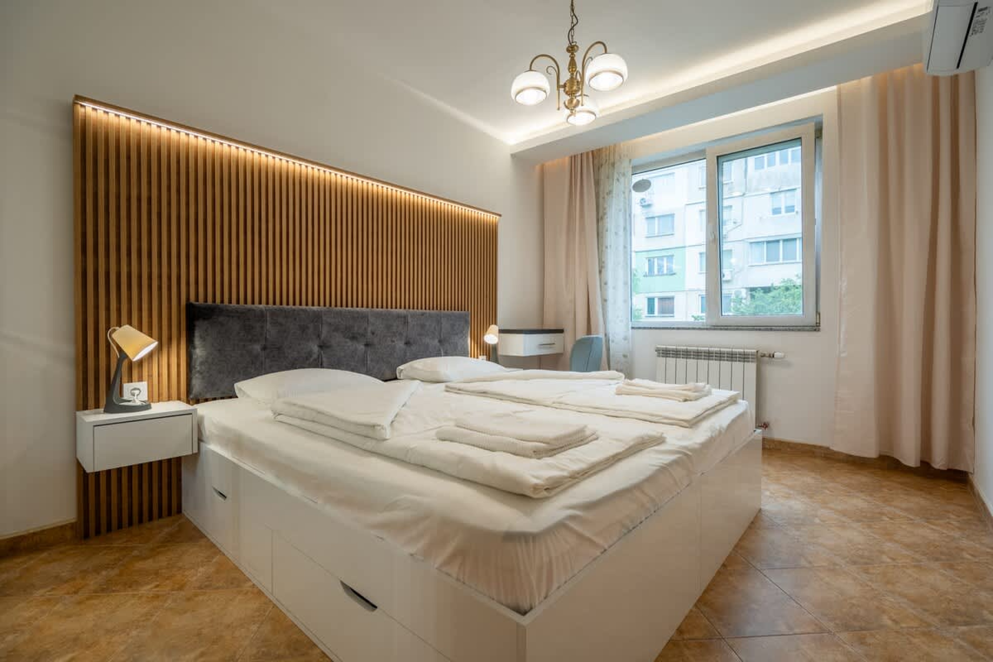 Scoutaround White Logo