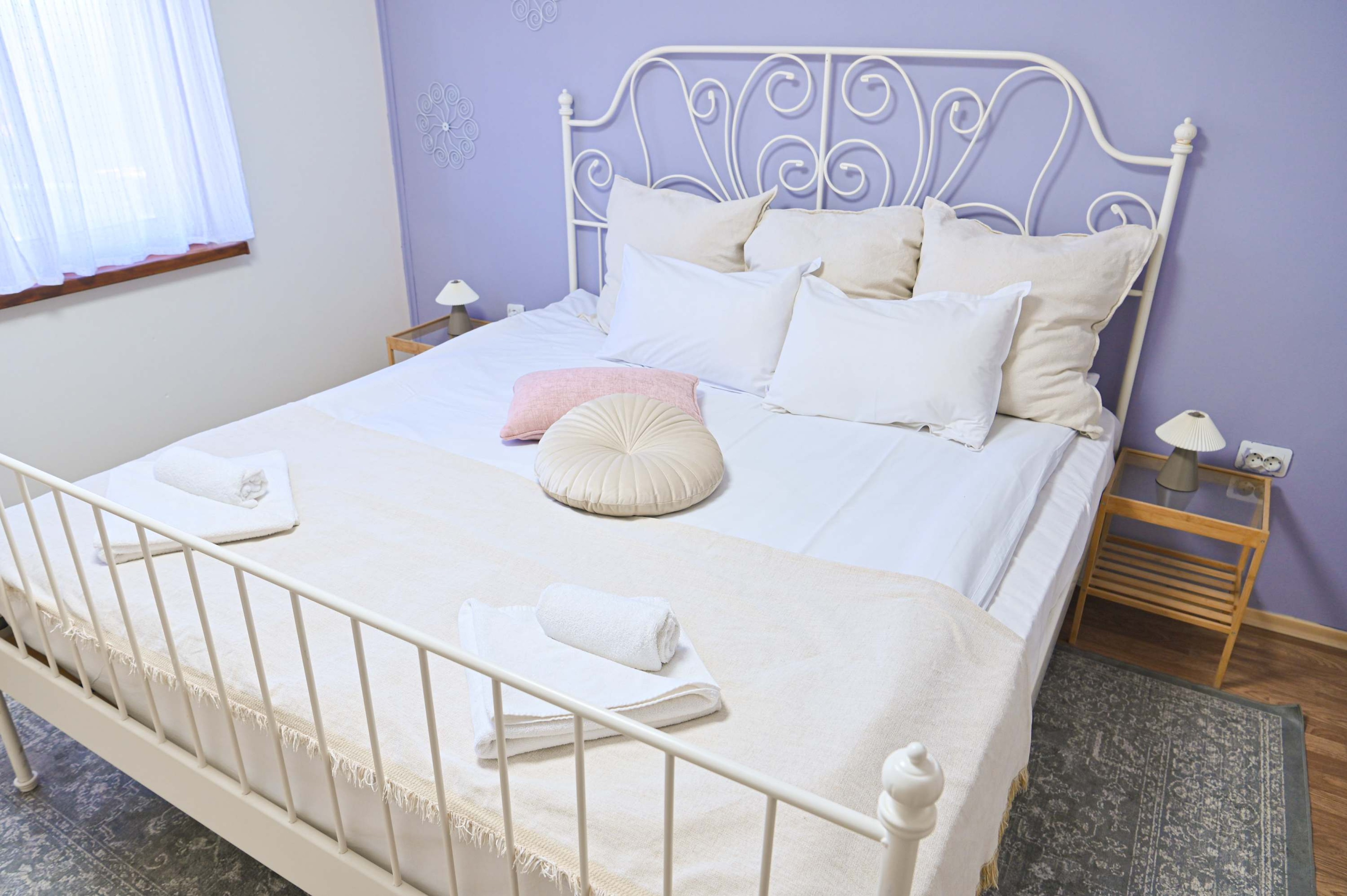 Scoutaround White Logo