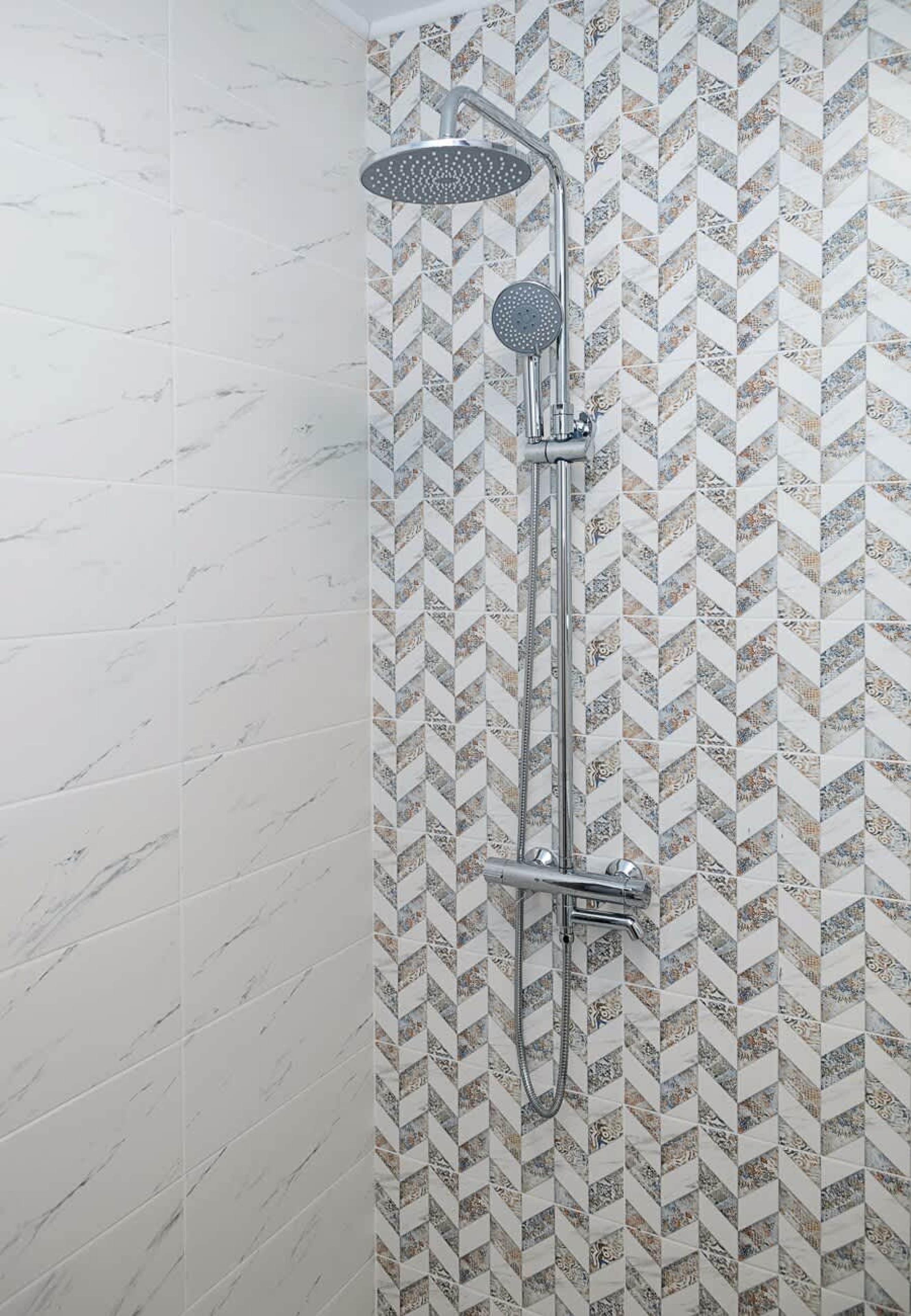 Scoutaround White Logo