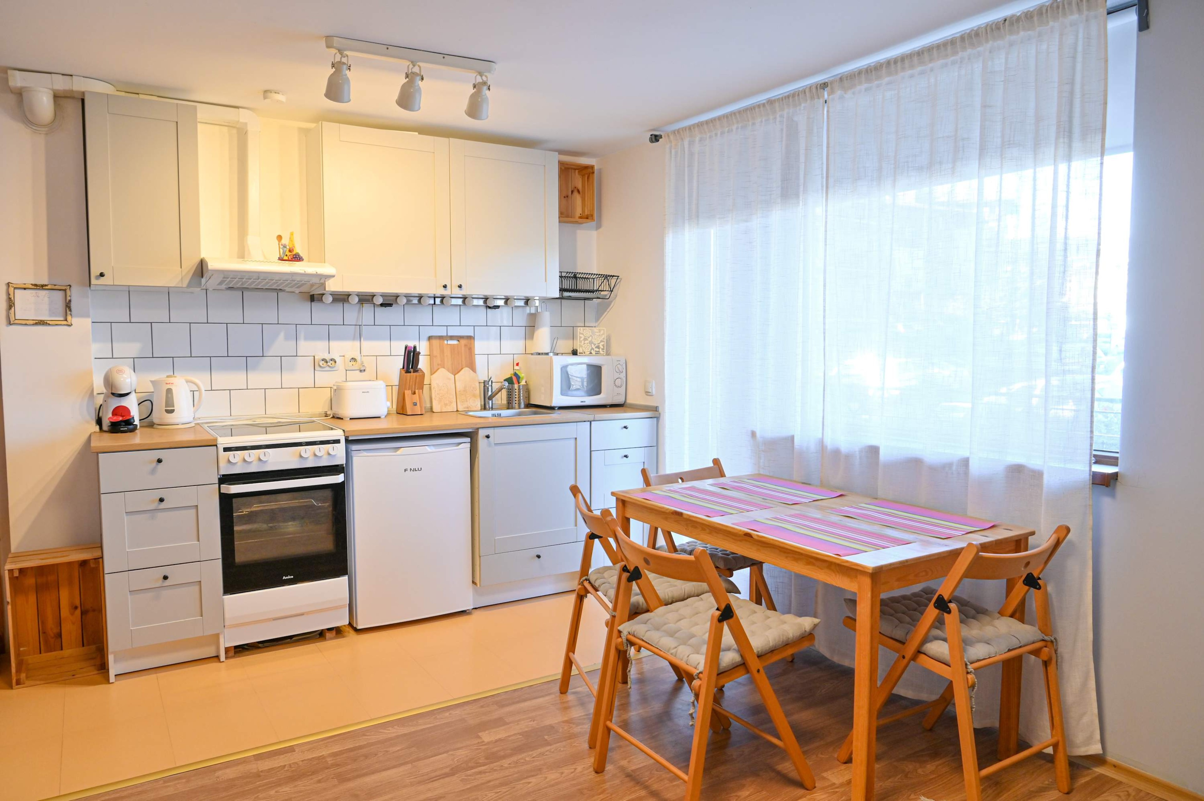 Scoutaround White Logo