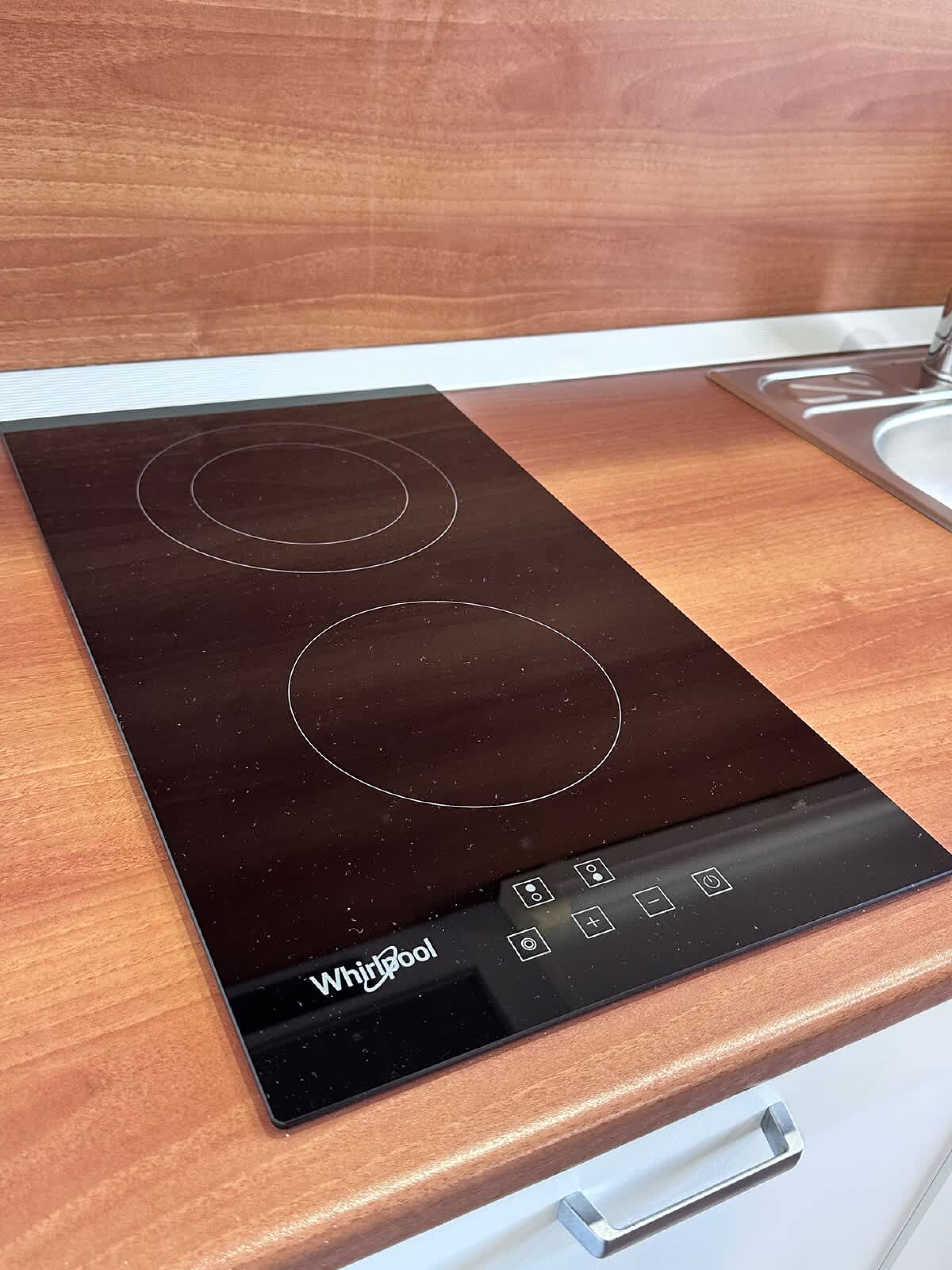 Scoutaround White Logo