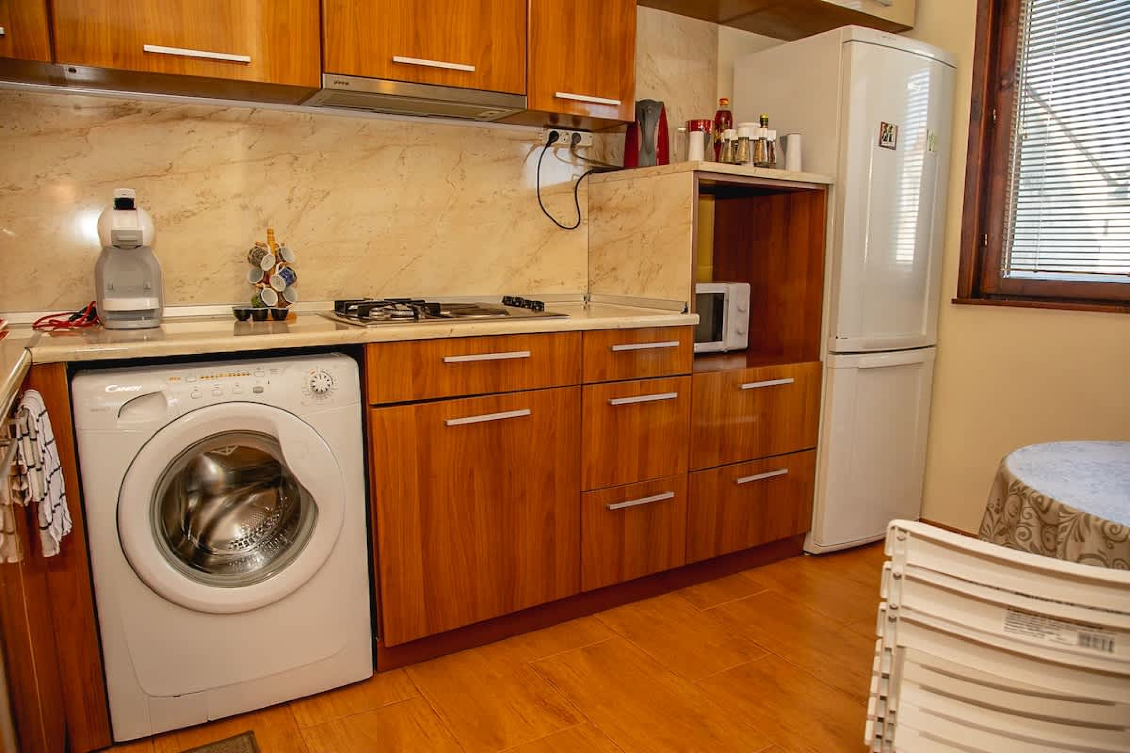 Scoutaround White Logo