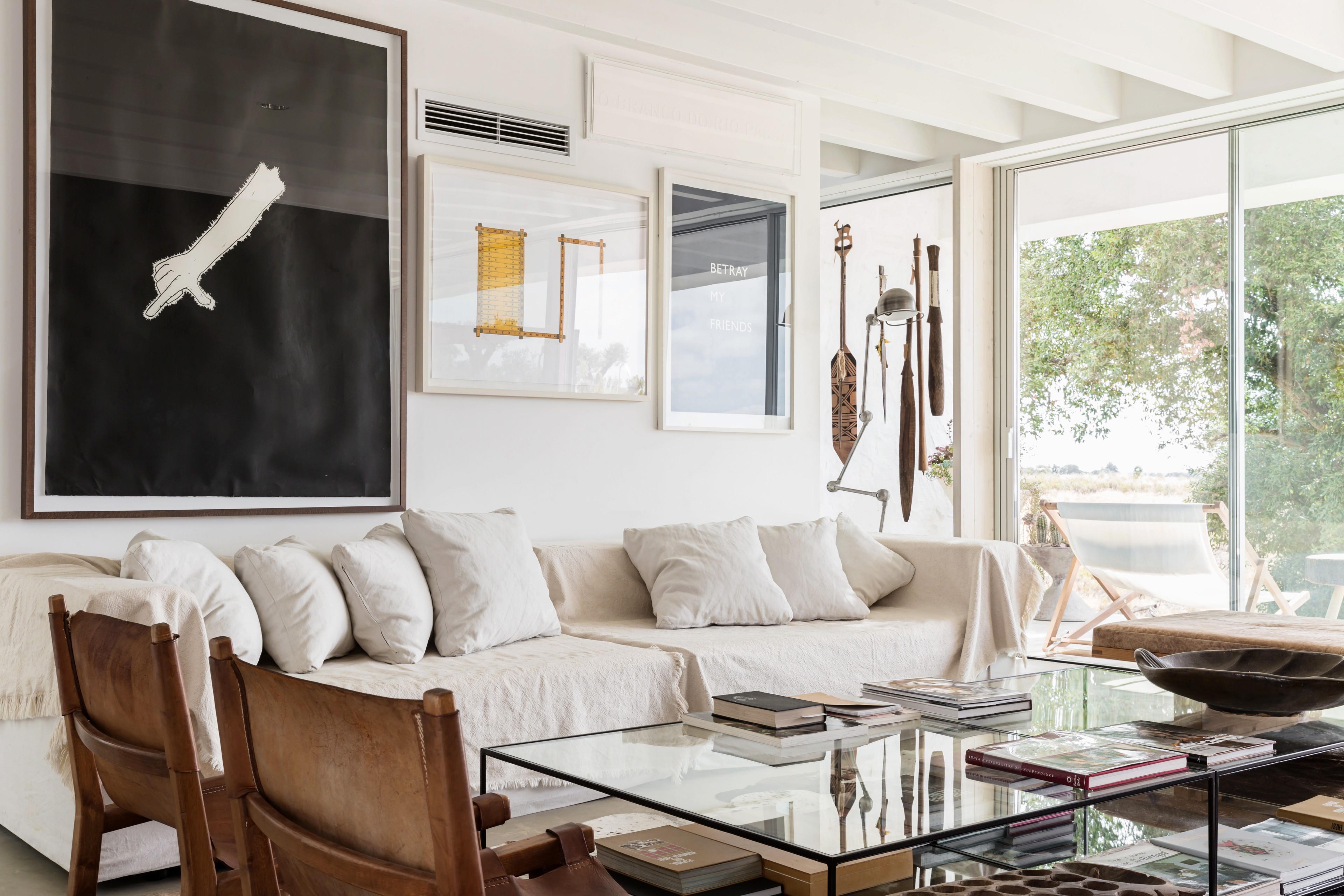 Scoutaround White Logo