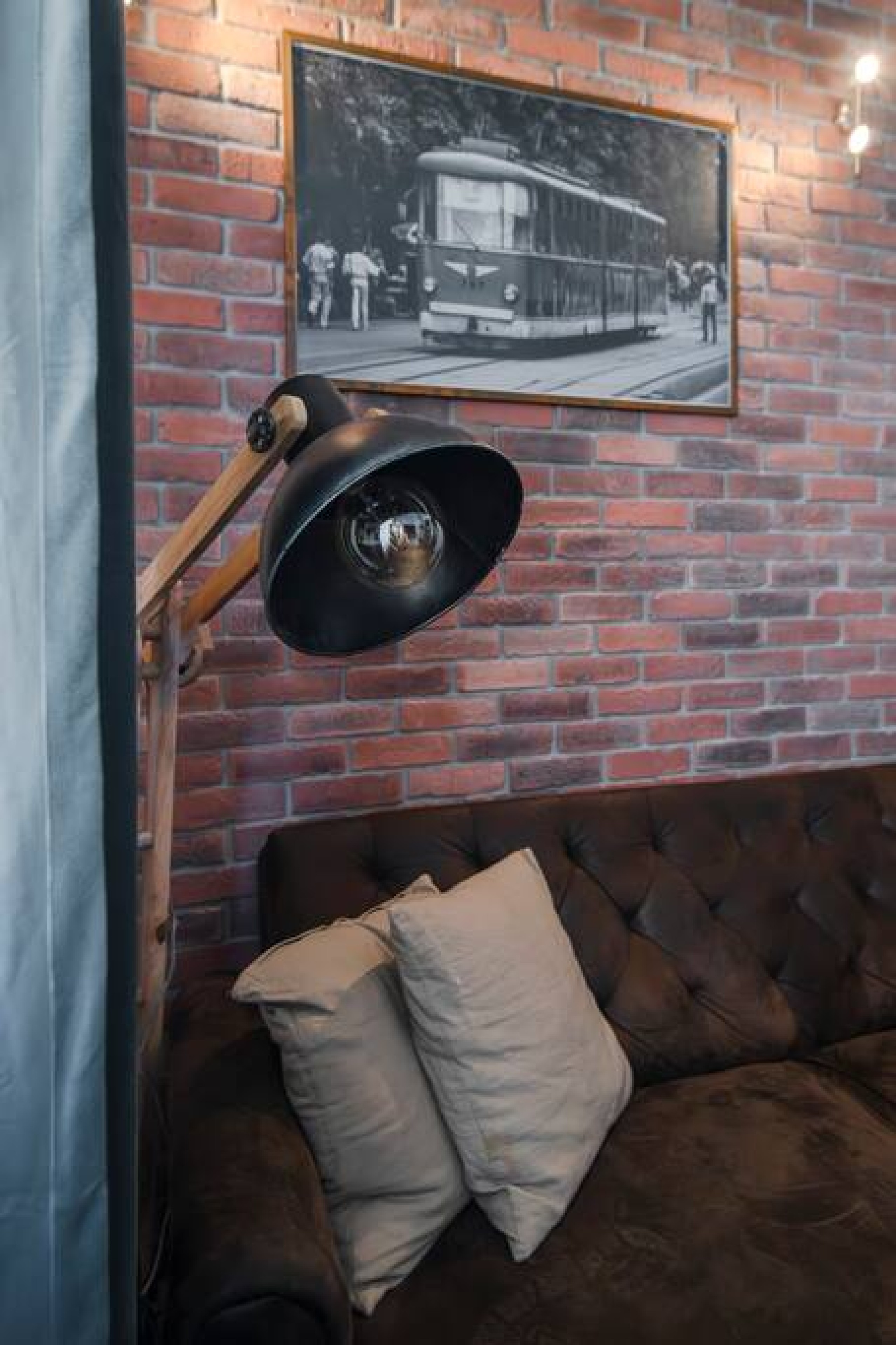 Scoutaround White Logo