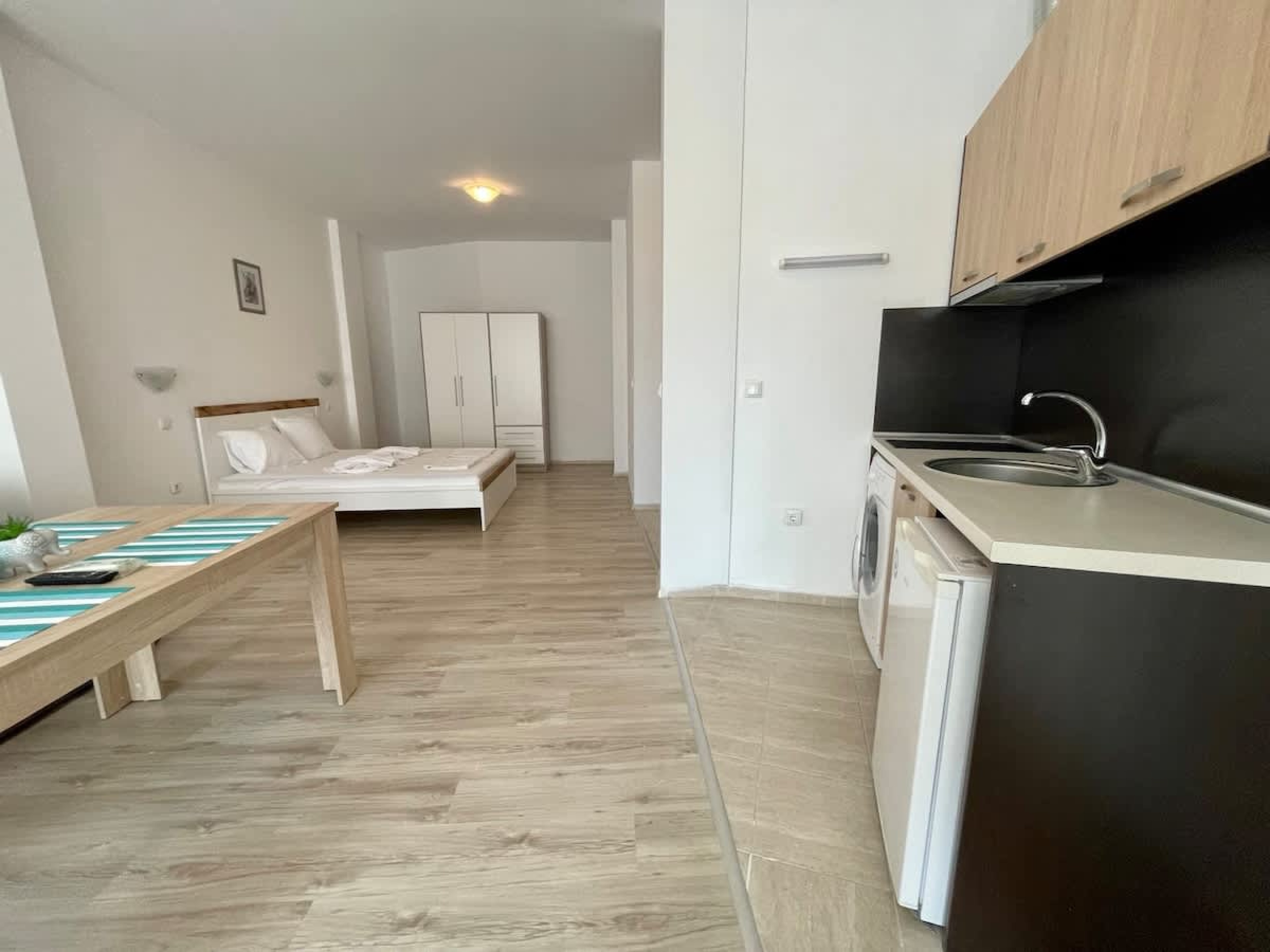 Scoutaround White Logo