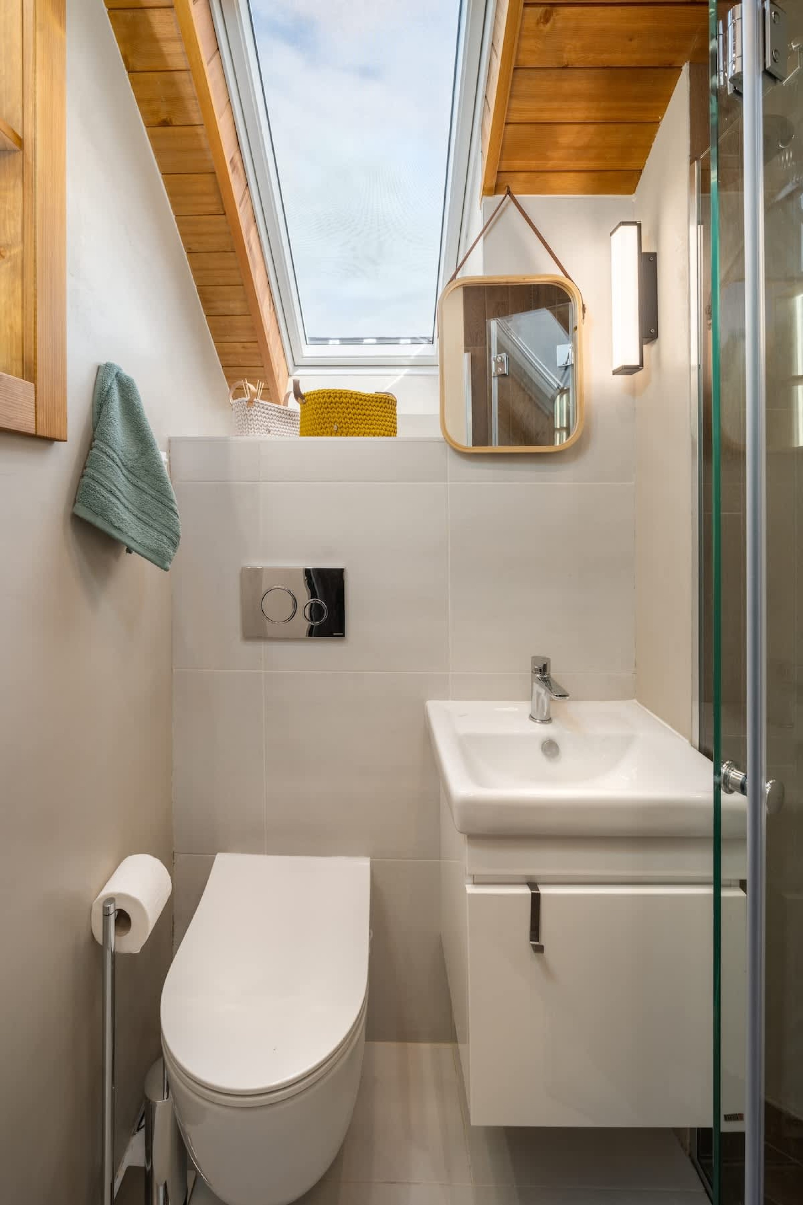 Gurgulyat view - 1 Bedroom Loft - Photo 15