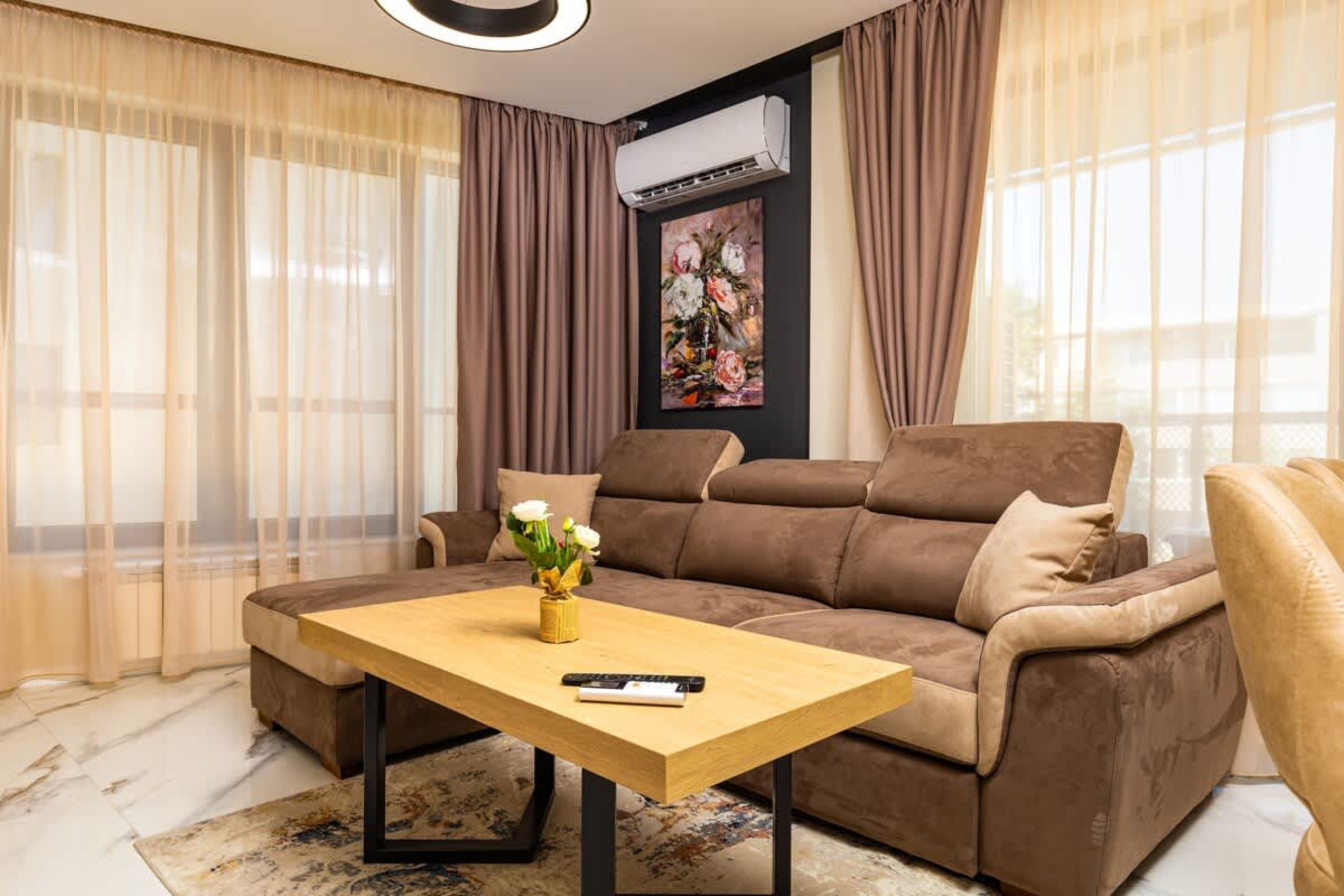 Scoutaround White Logo