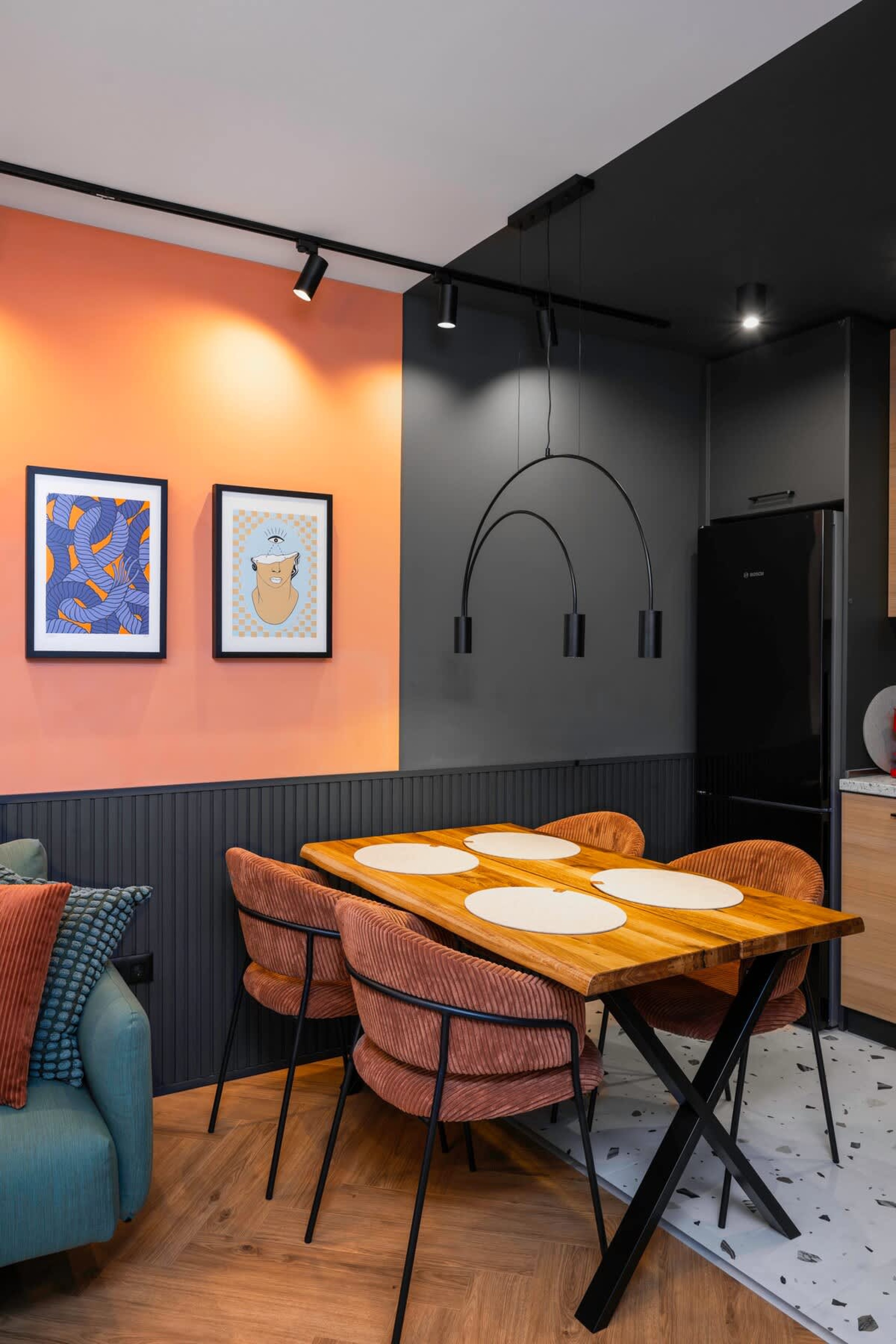 Scoutaround White Logo