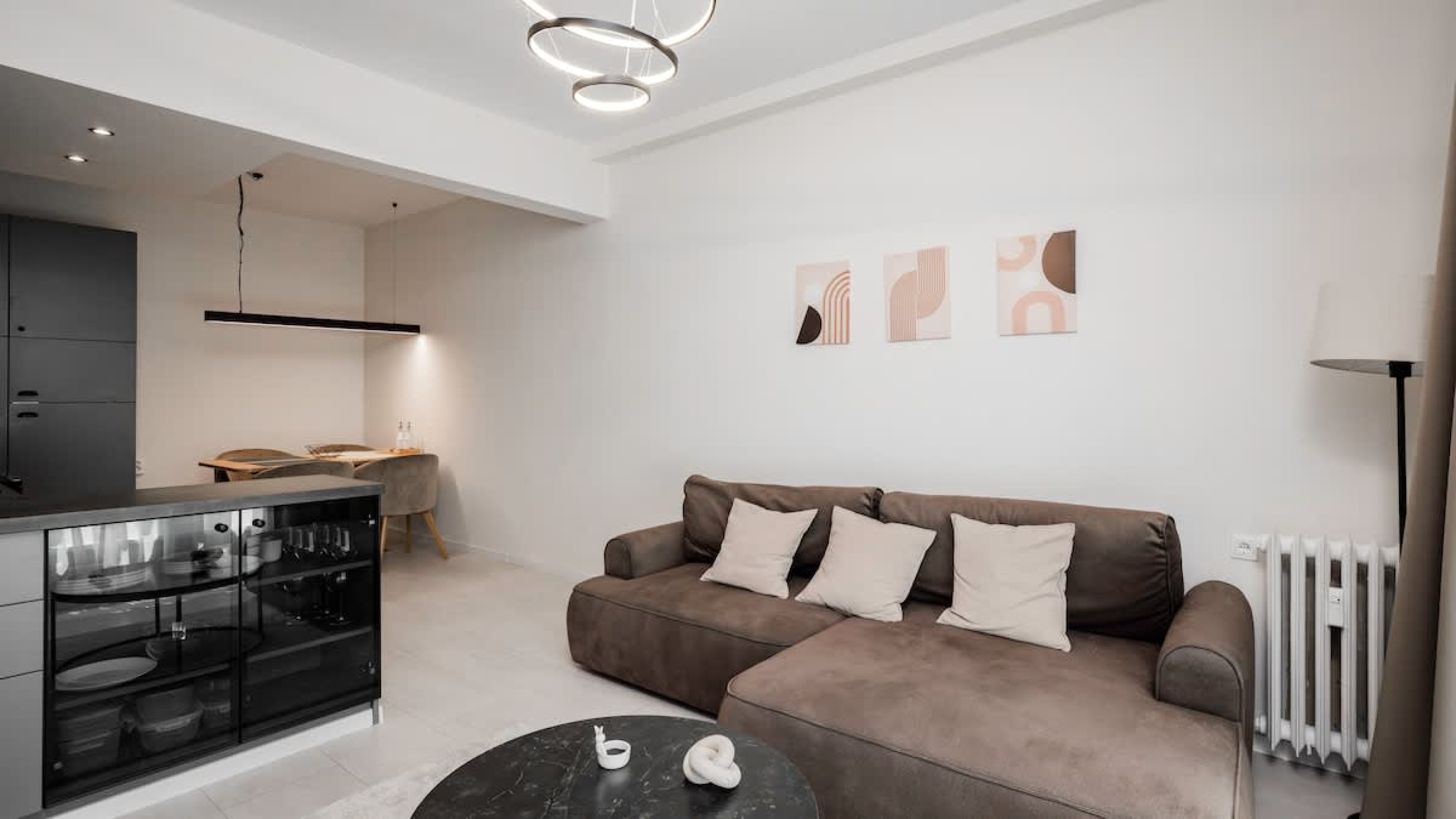 Scoutaround White Logo