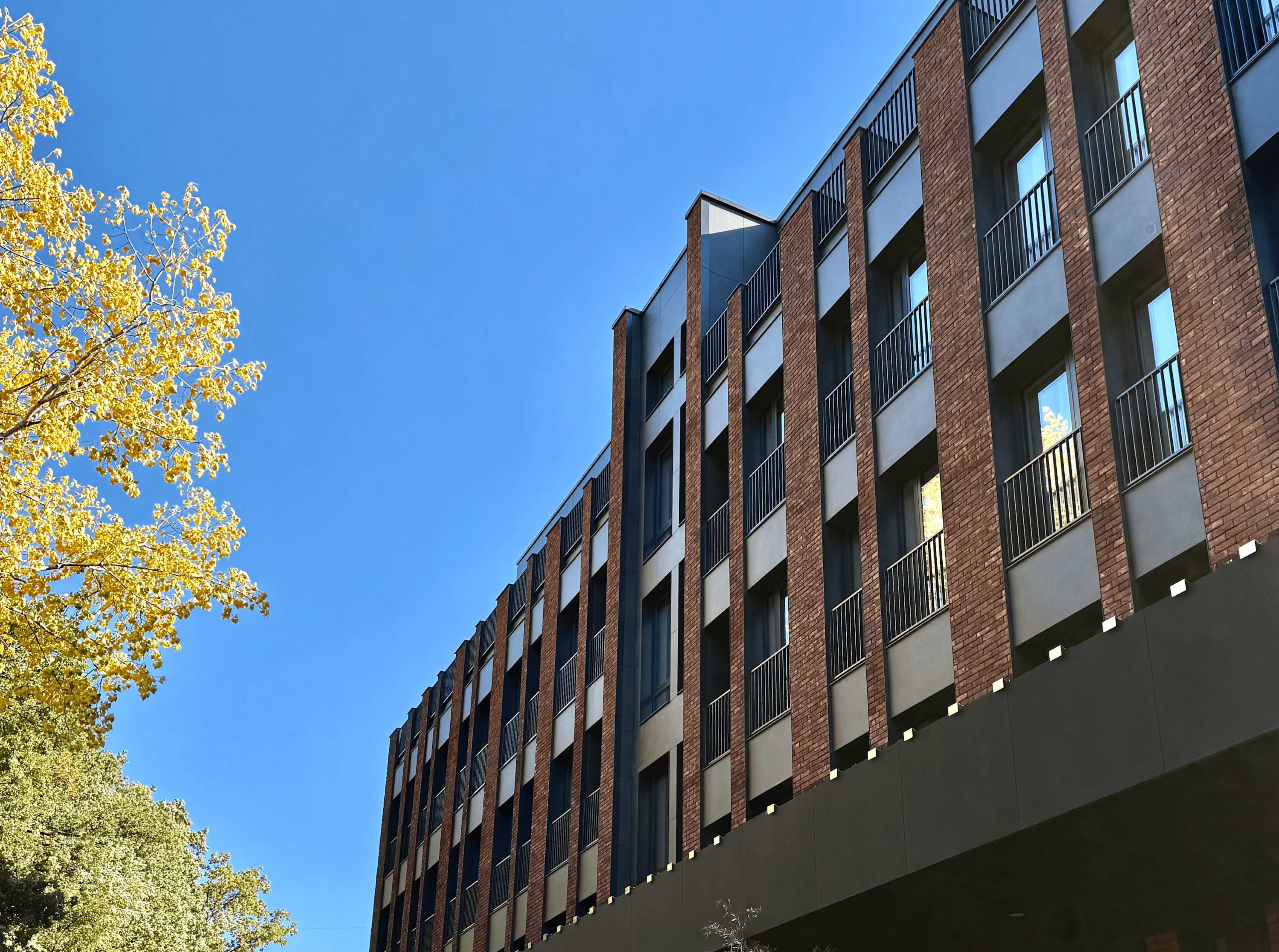 Hayashi Hotel – Deluxe Apartments w/ Breakfast - Photo 12