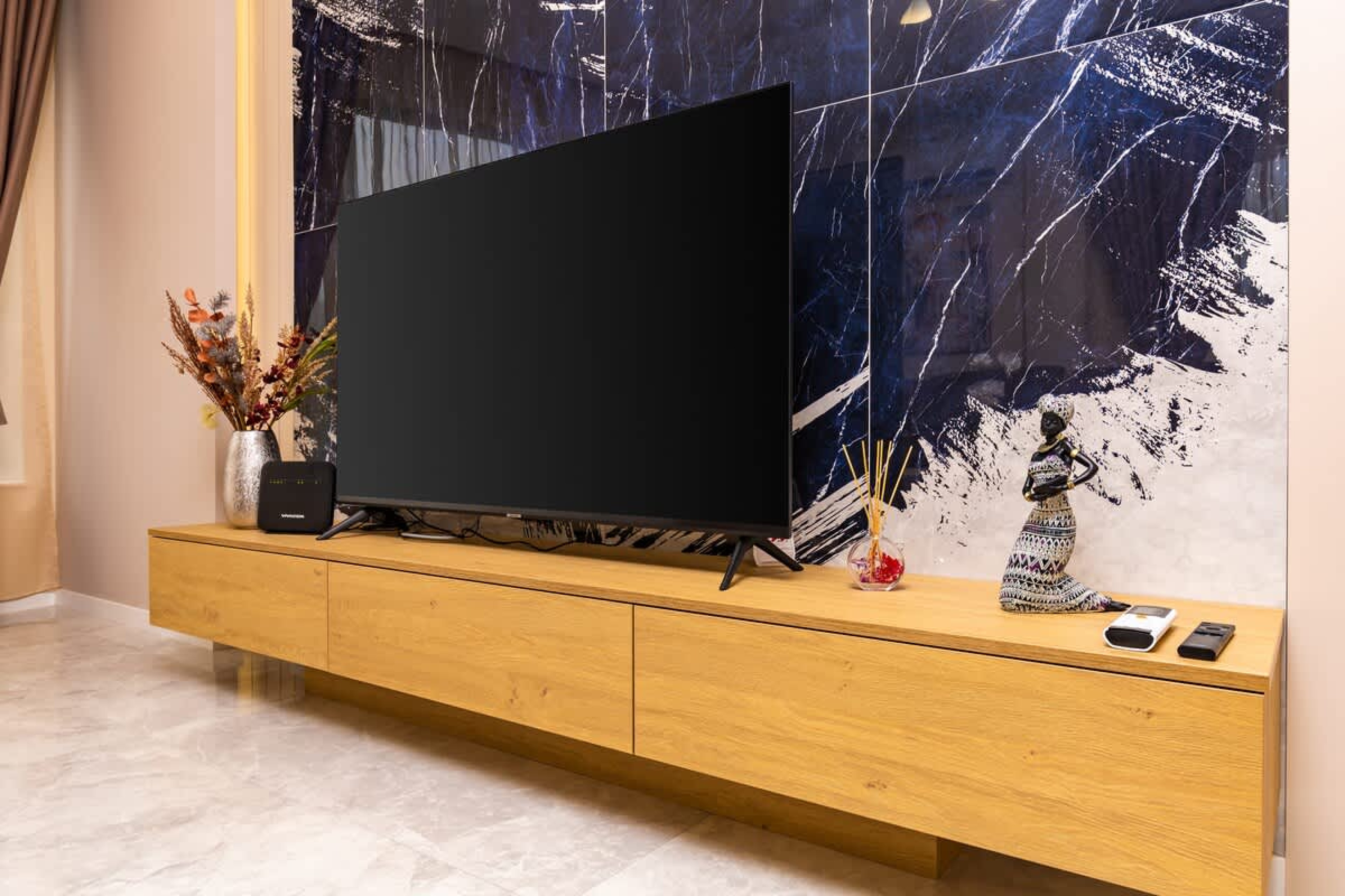 Scoutaround White Logo