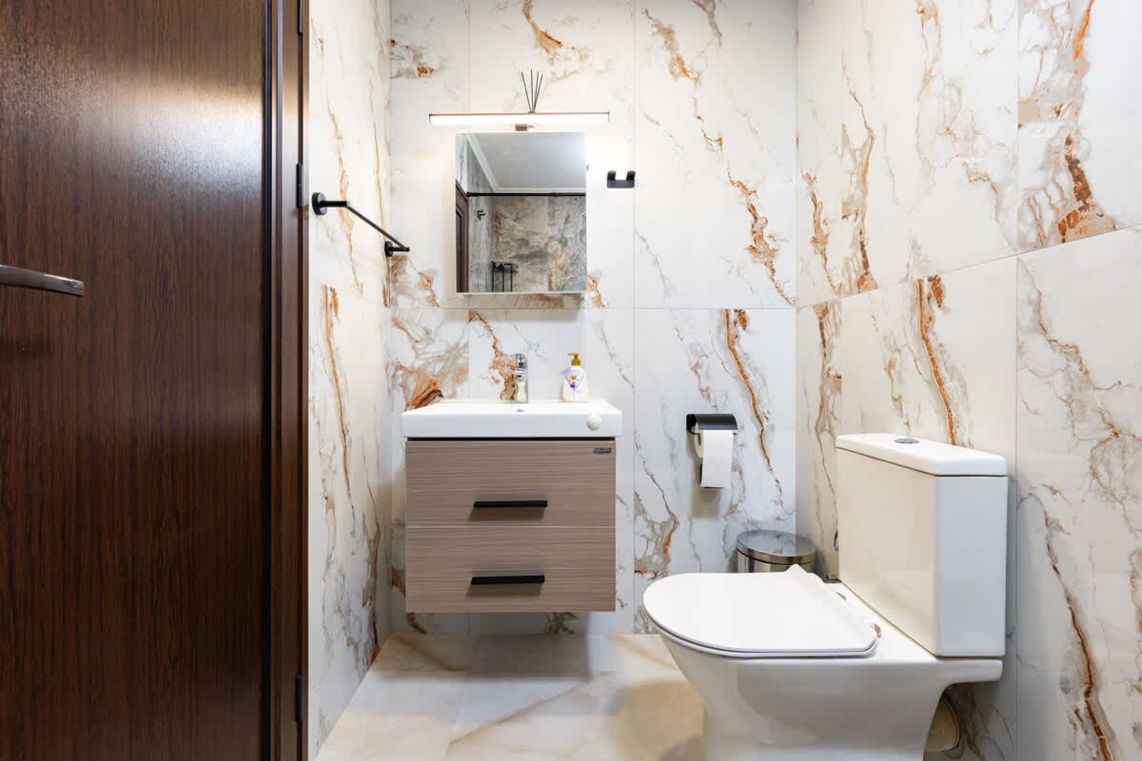 Scoutaround White Logo