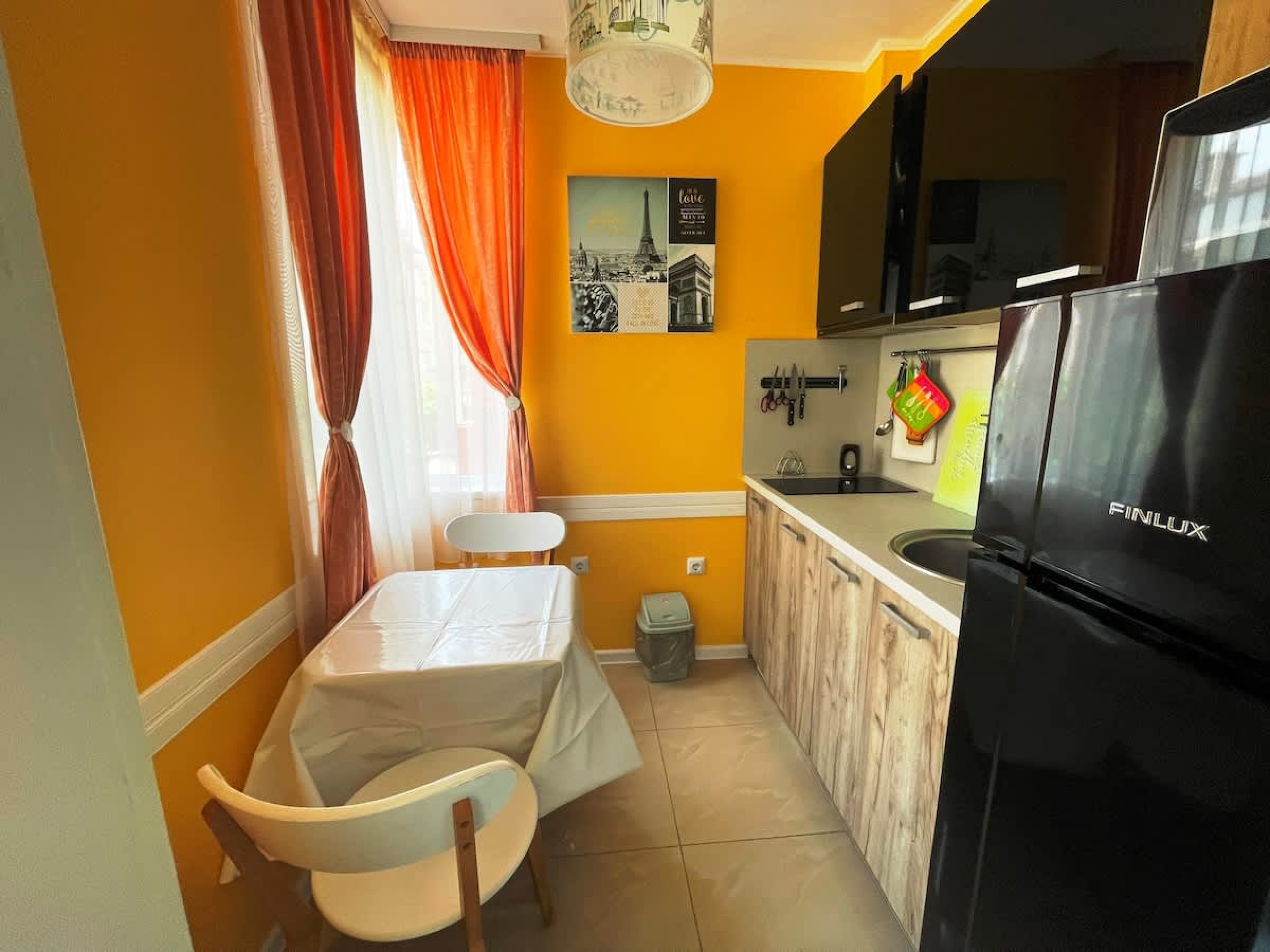 Bright 1BD Apartment with Nice Terrace - Photo 3