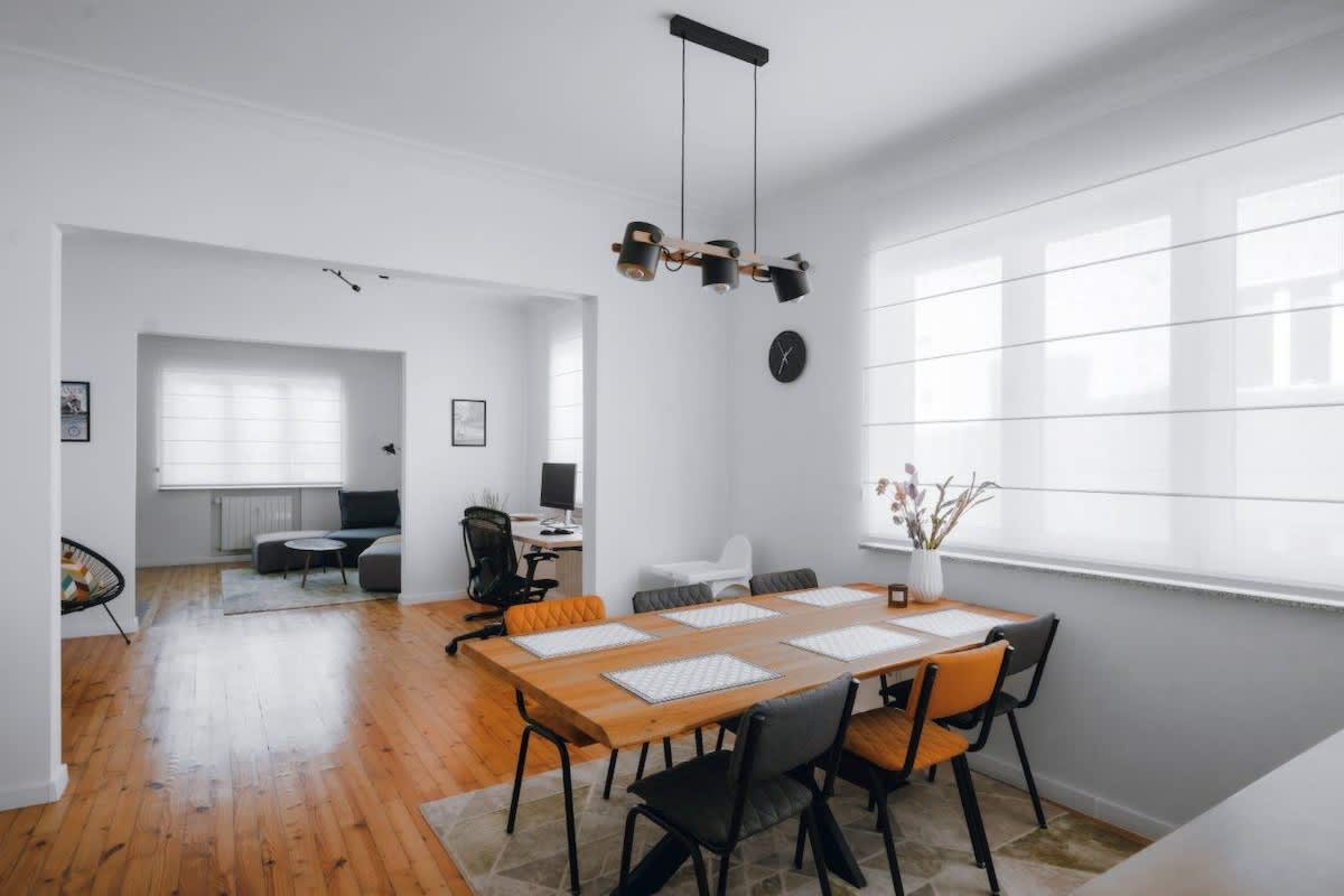 Scoutaround White Logo