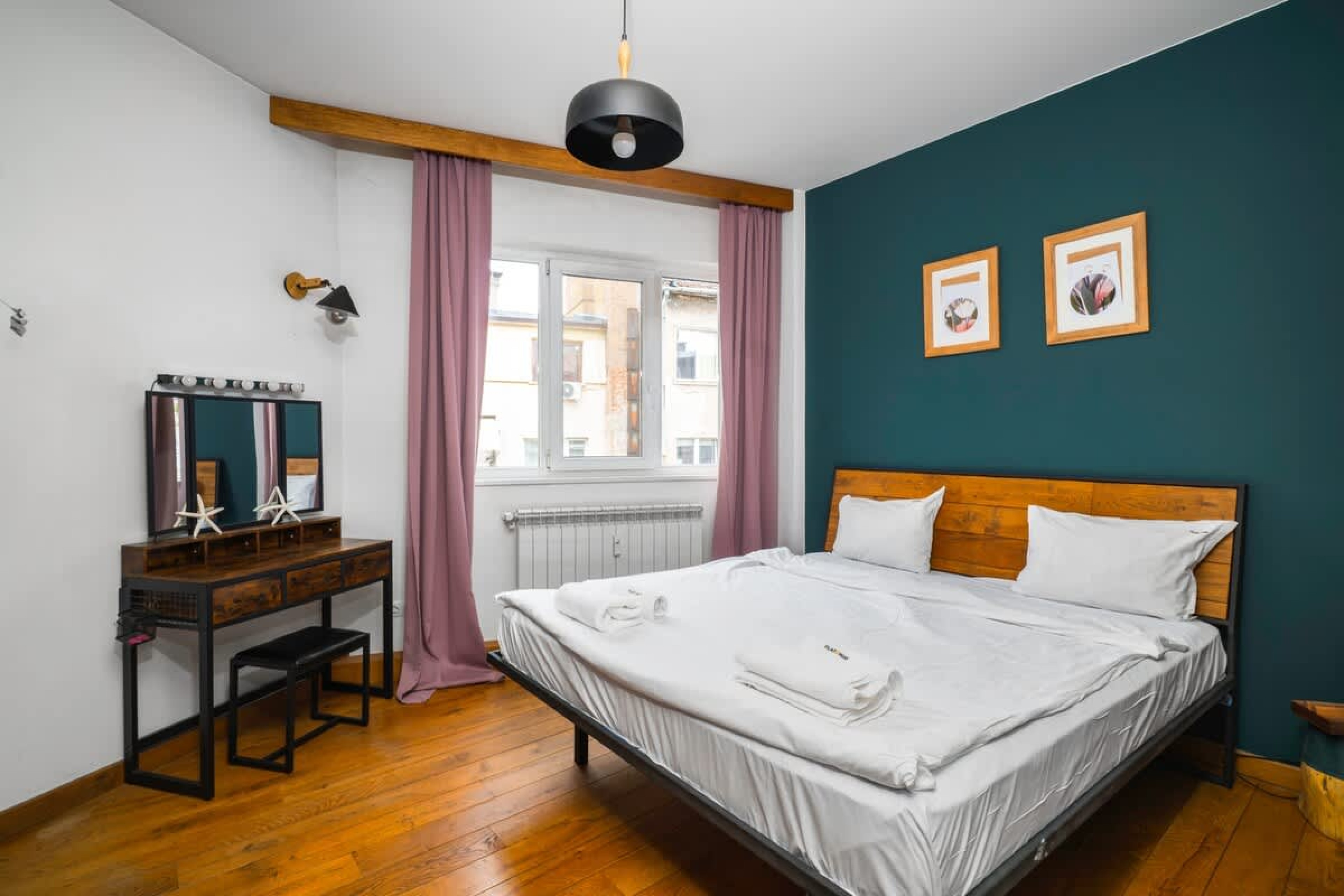 Scoutaround White Logo