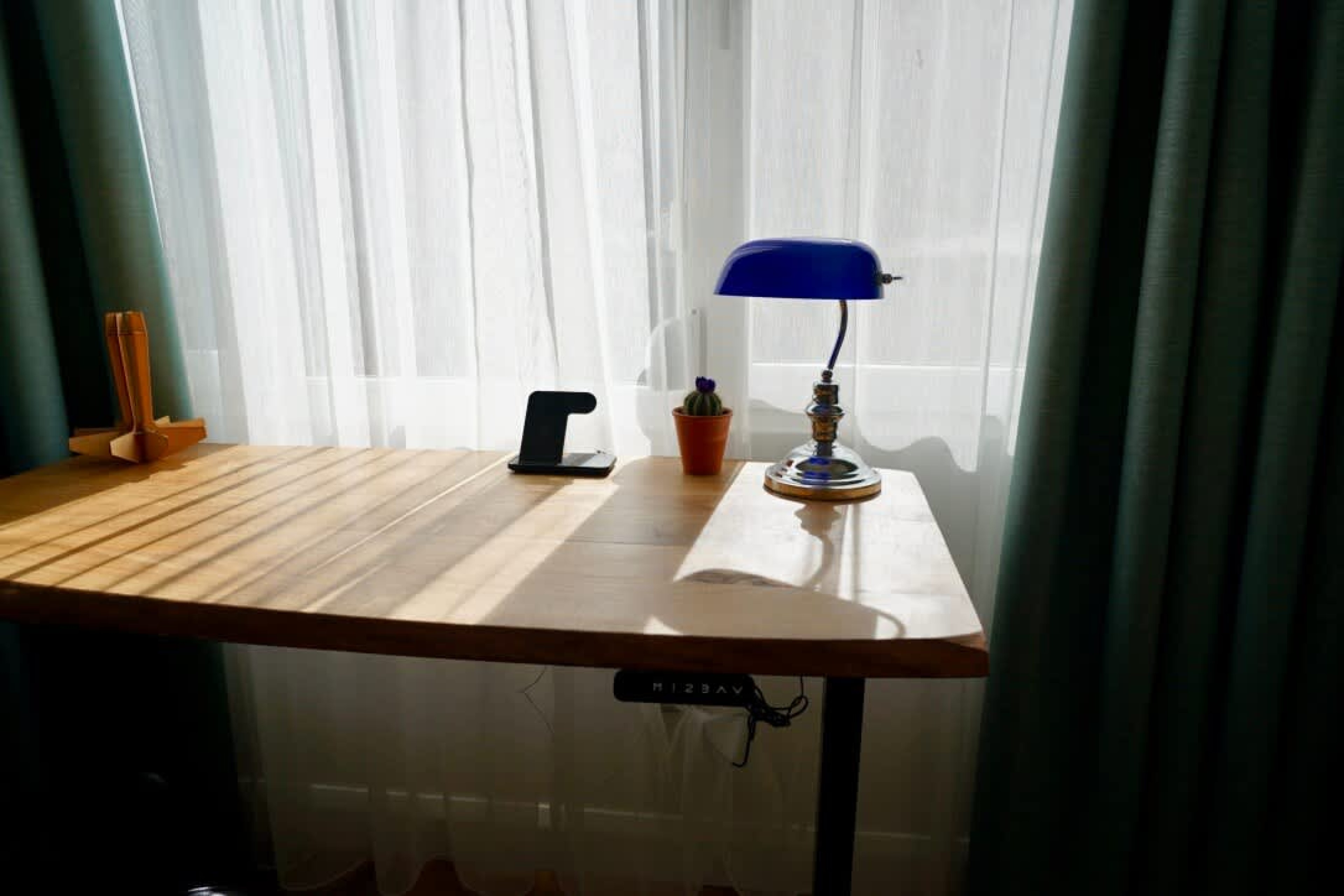 Scoutaround White Logo