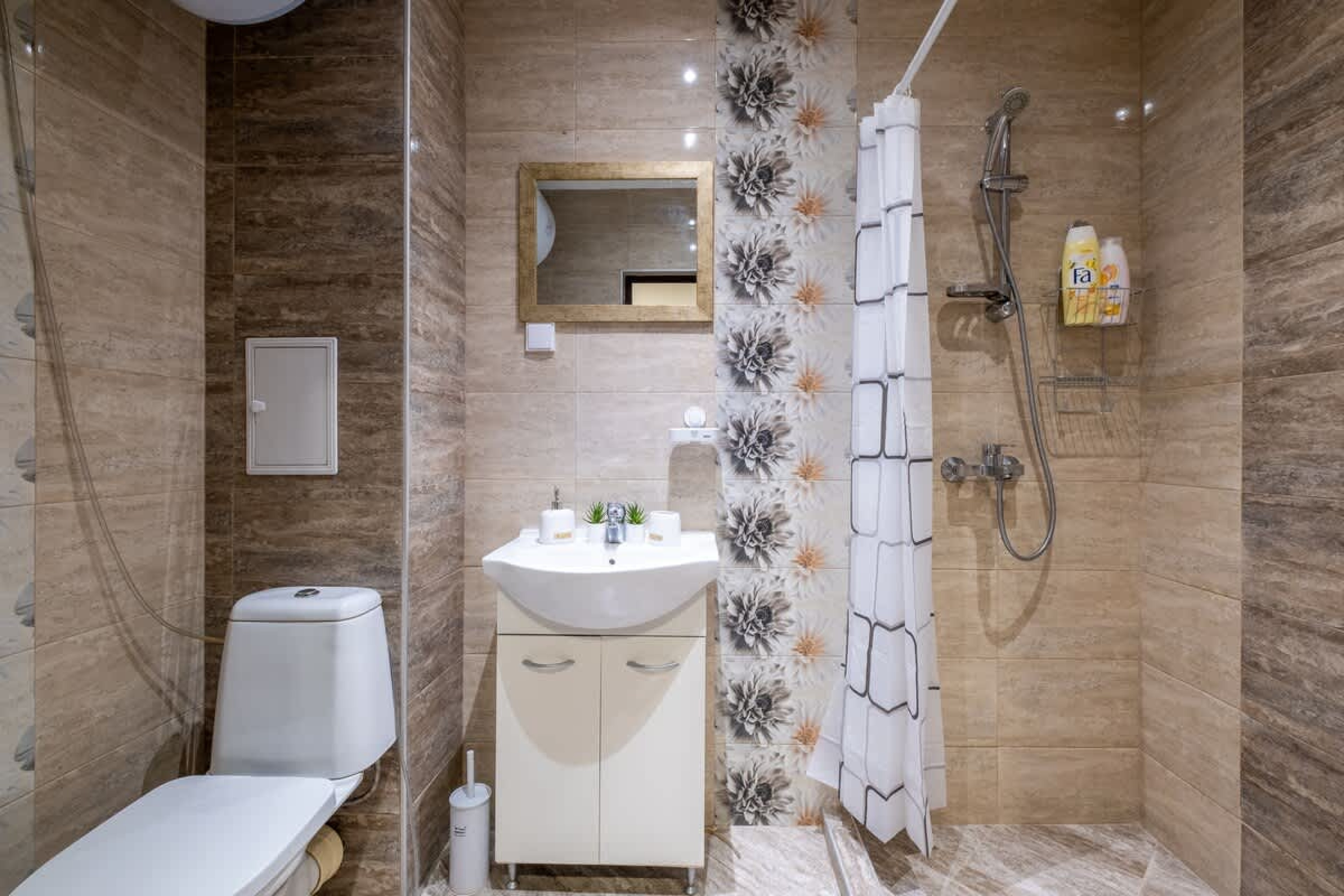 Scoutaround White Logo