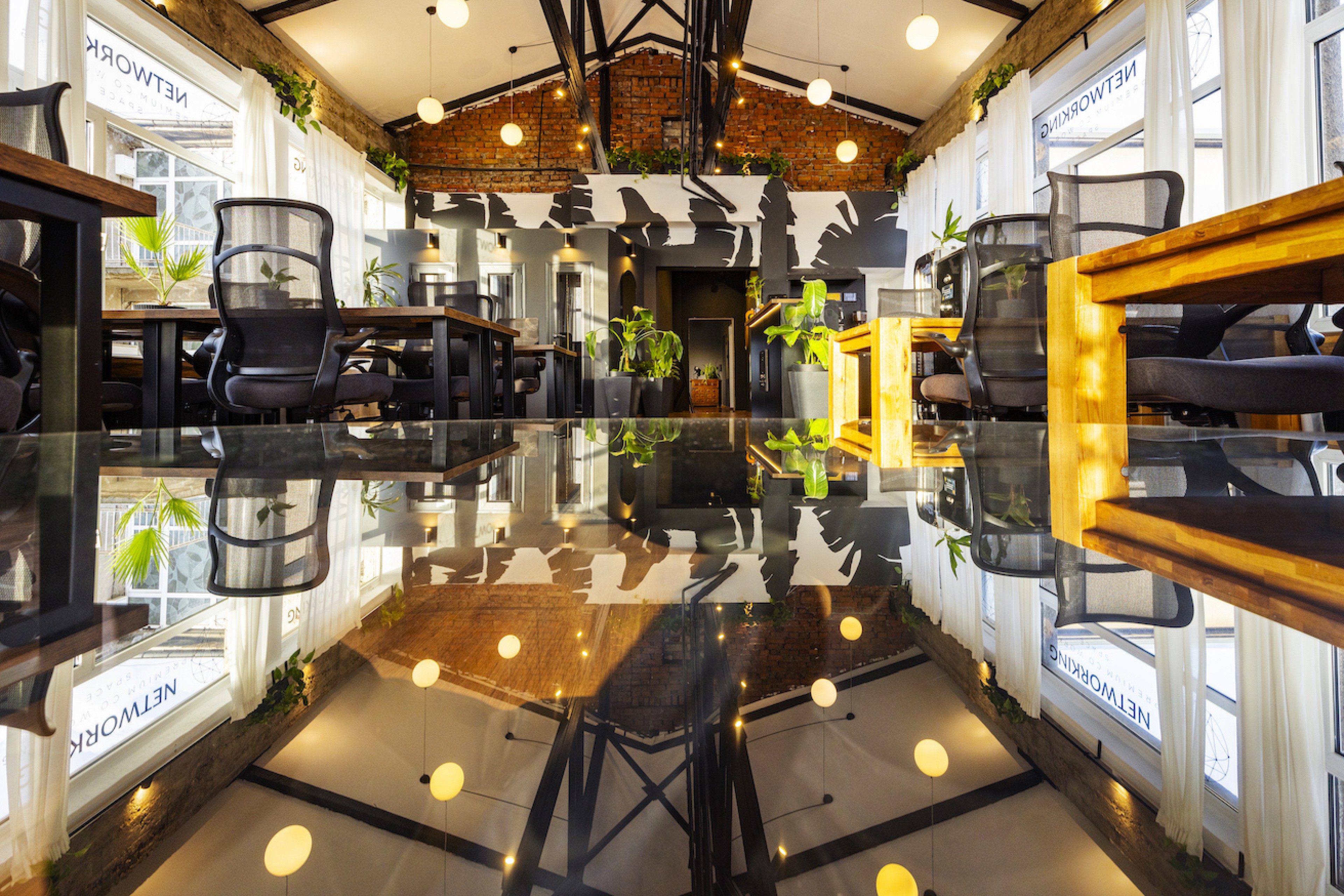 Scoutaround White Logo