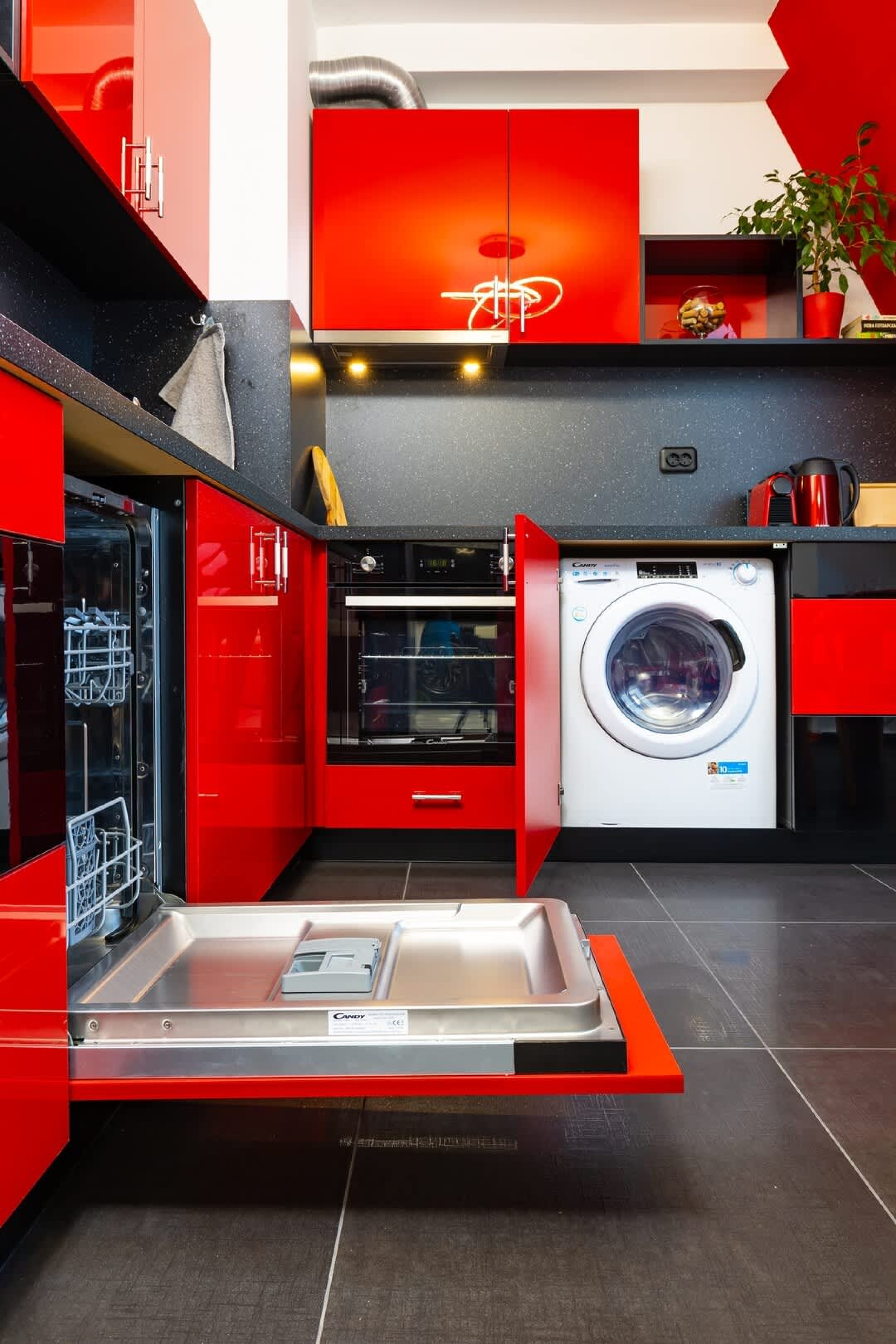 Scoutaround White Logo