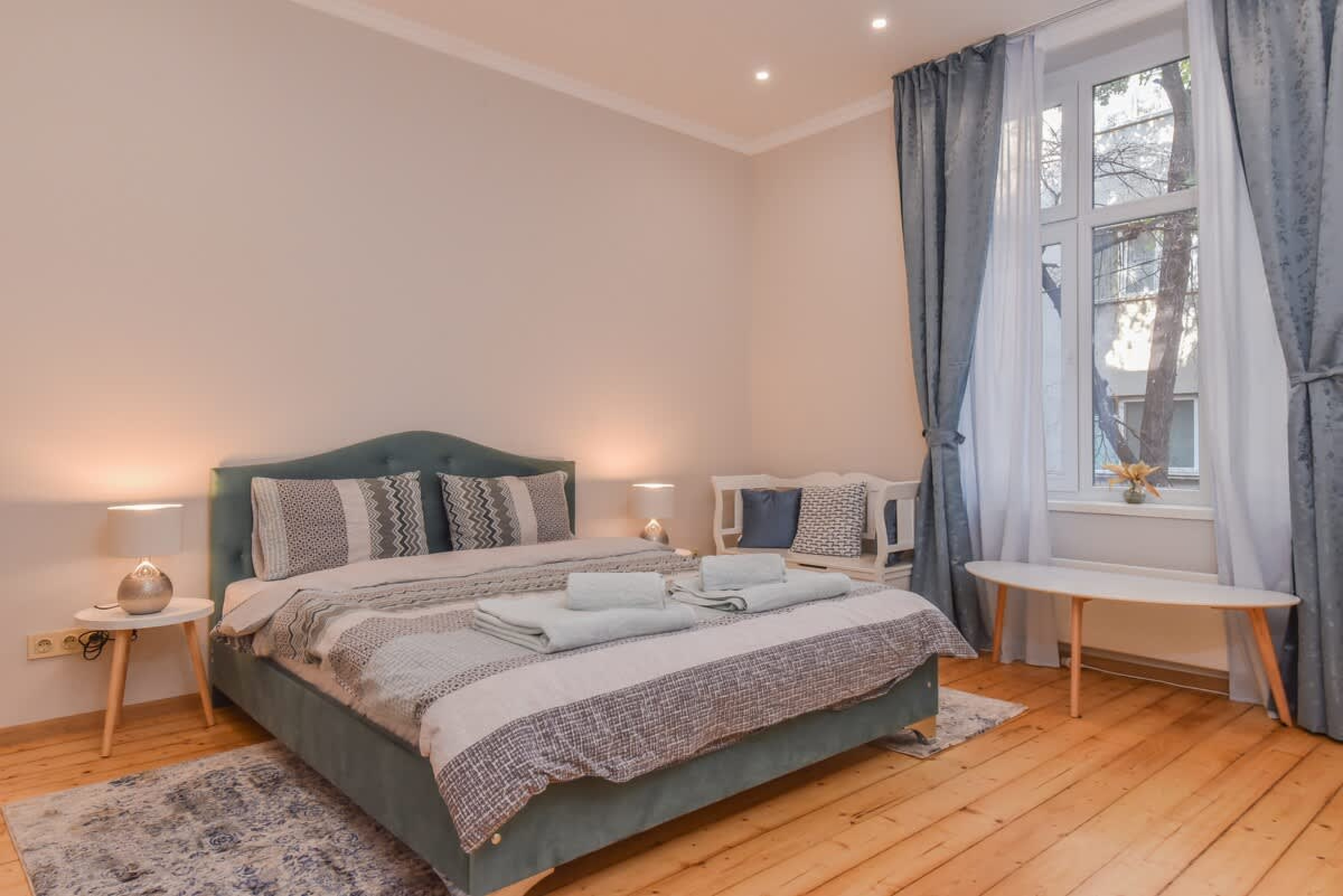 Scoutaround White Logo