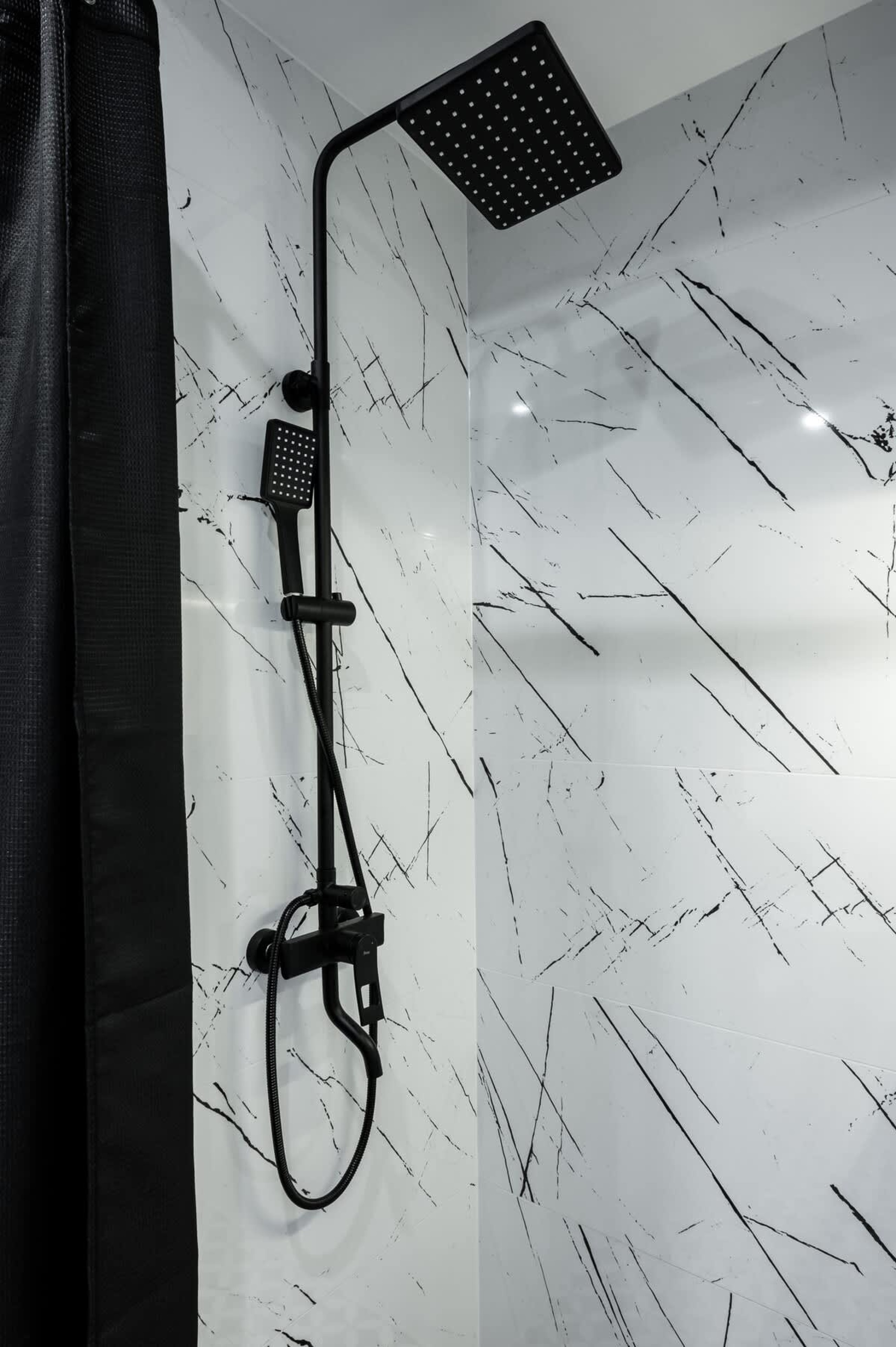 Central Stylish Suite &amp; Studio with Shared Terrace - Photo 19