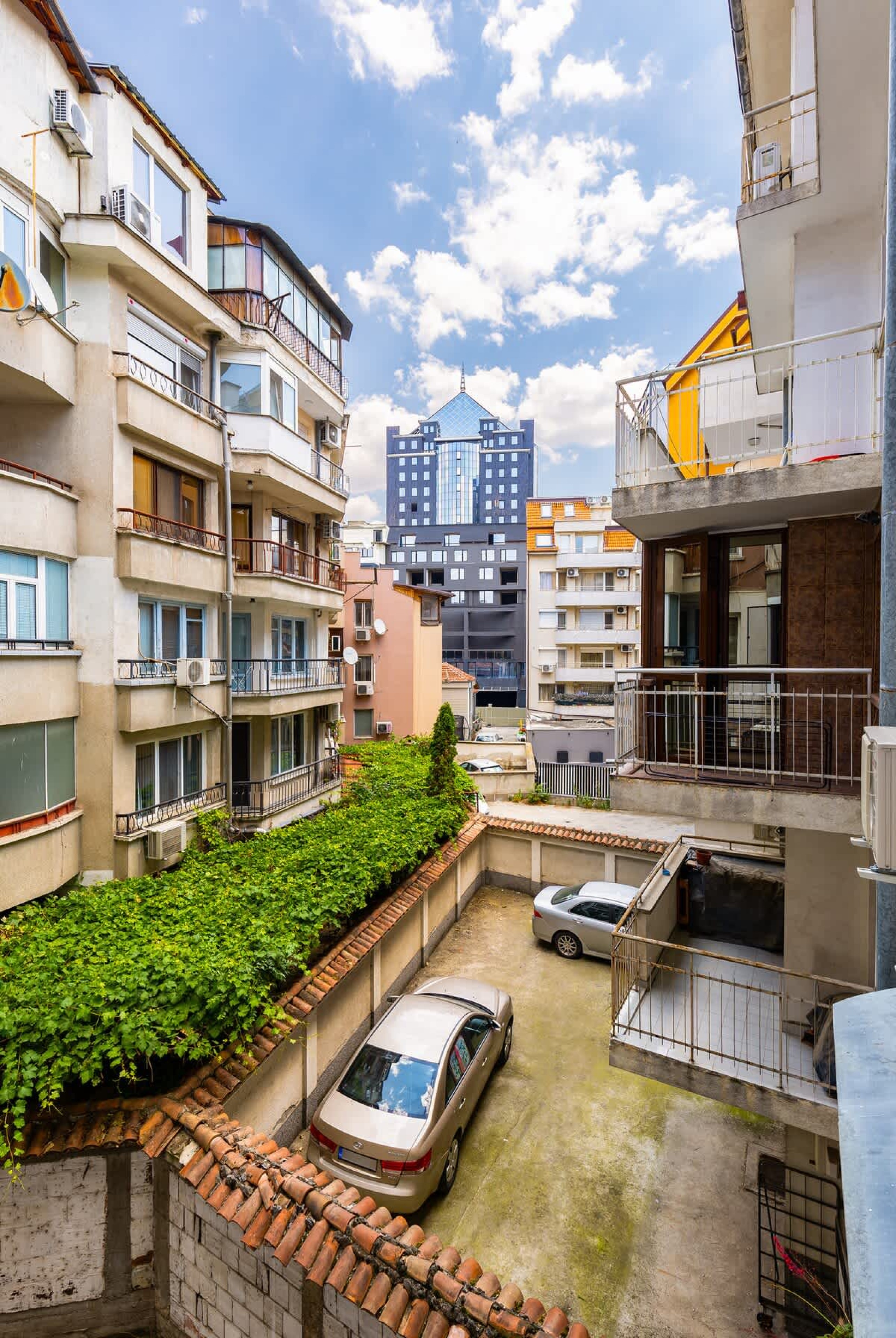 Stylish 1BD with Desk in Karshiaka - Photo 17