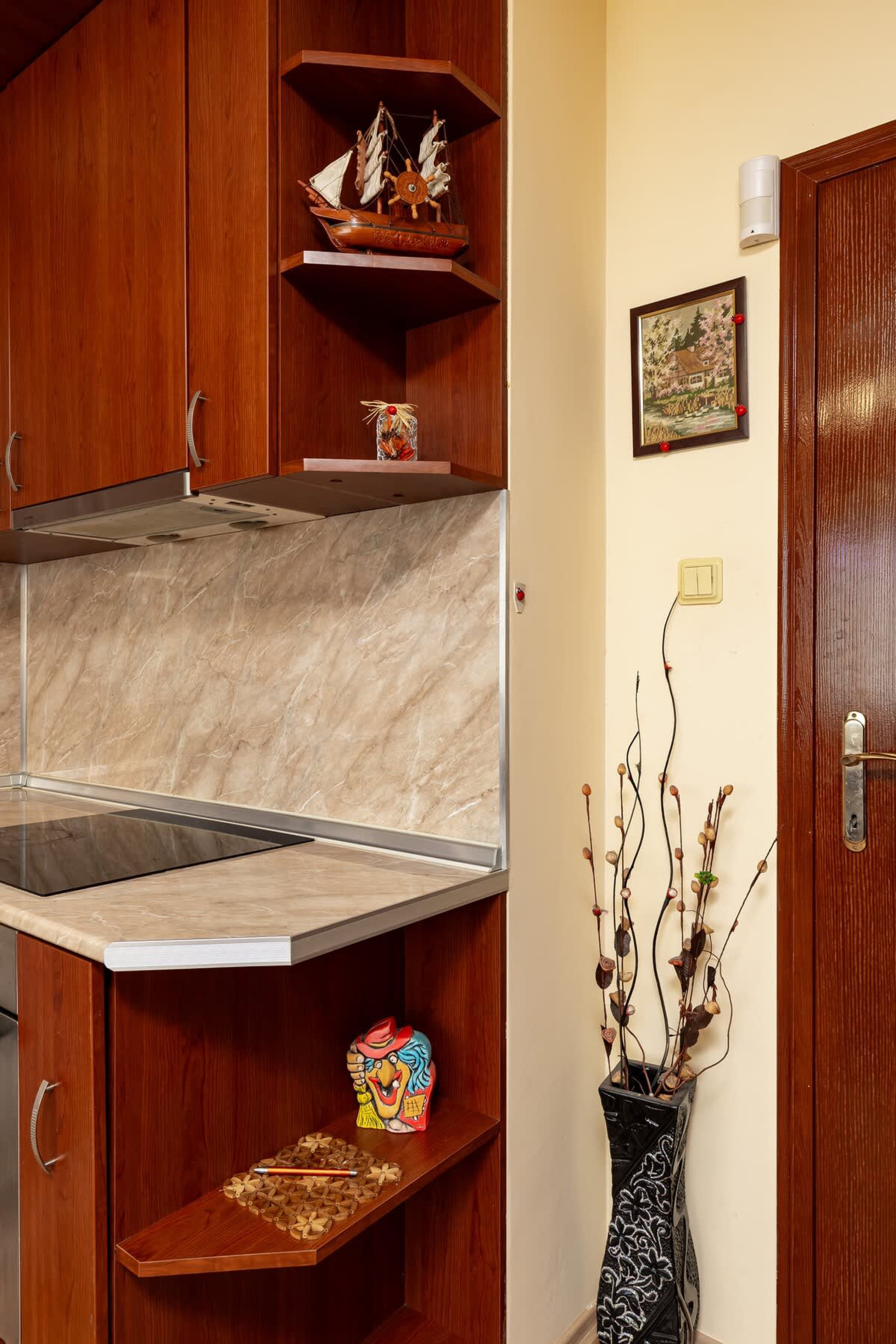 Scoutaround White Logo