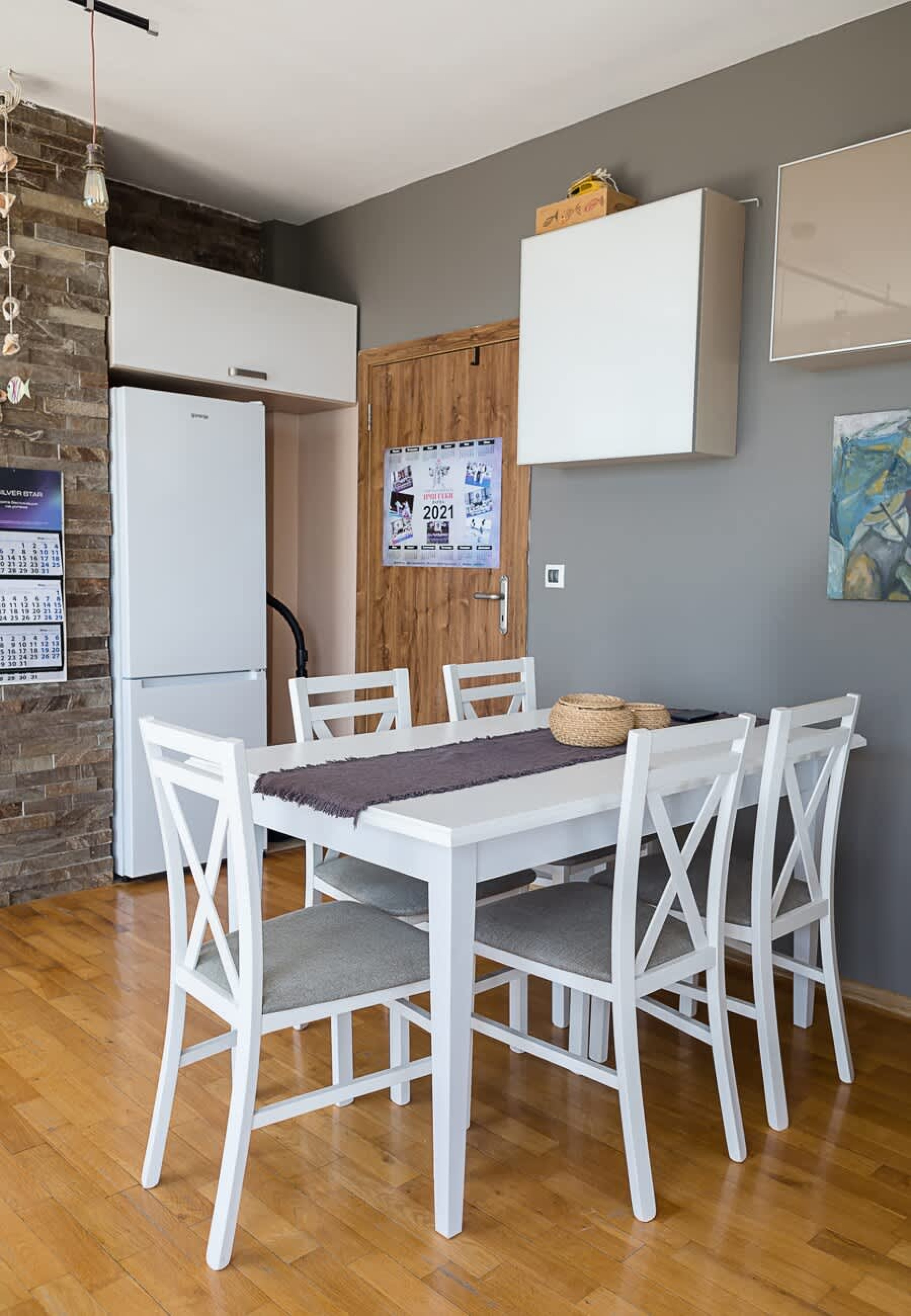 Scoutaround White Logo