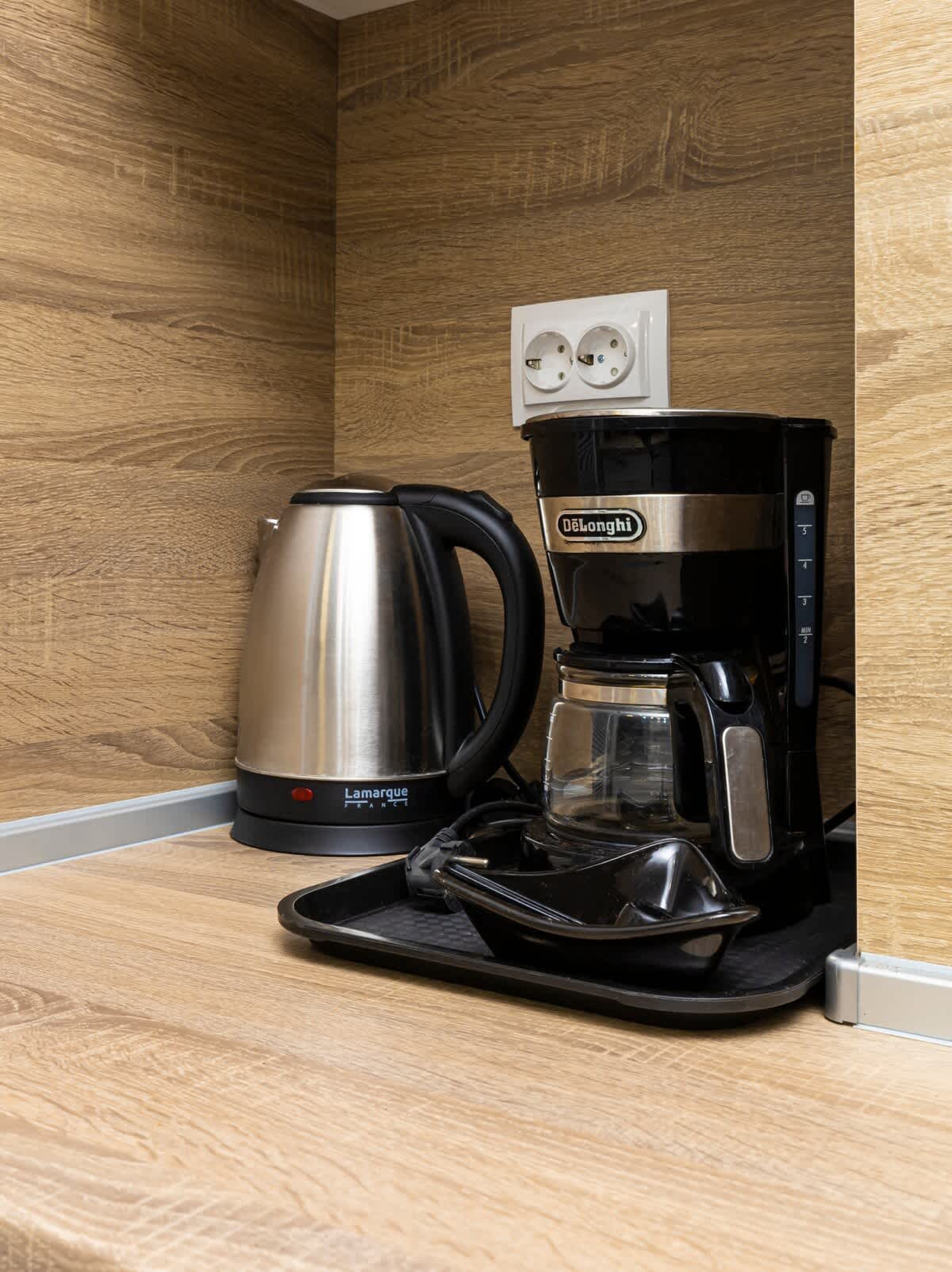 Beautiful 1BD Apartment with a Parking Spot - Photo 11