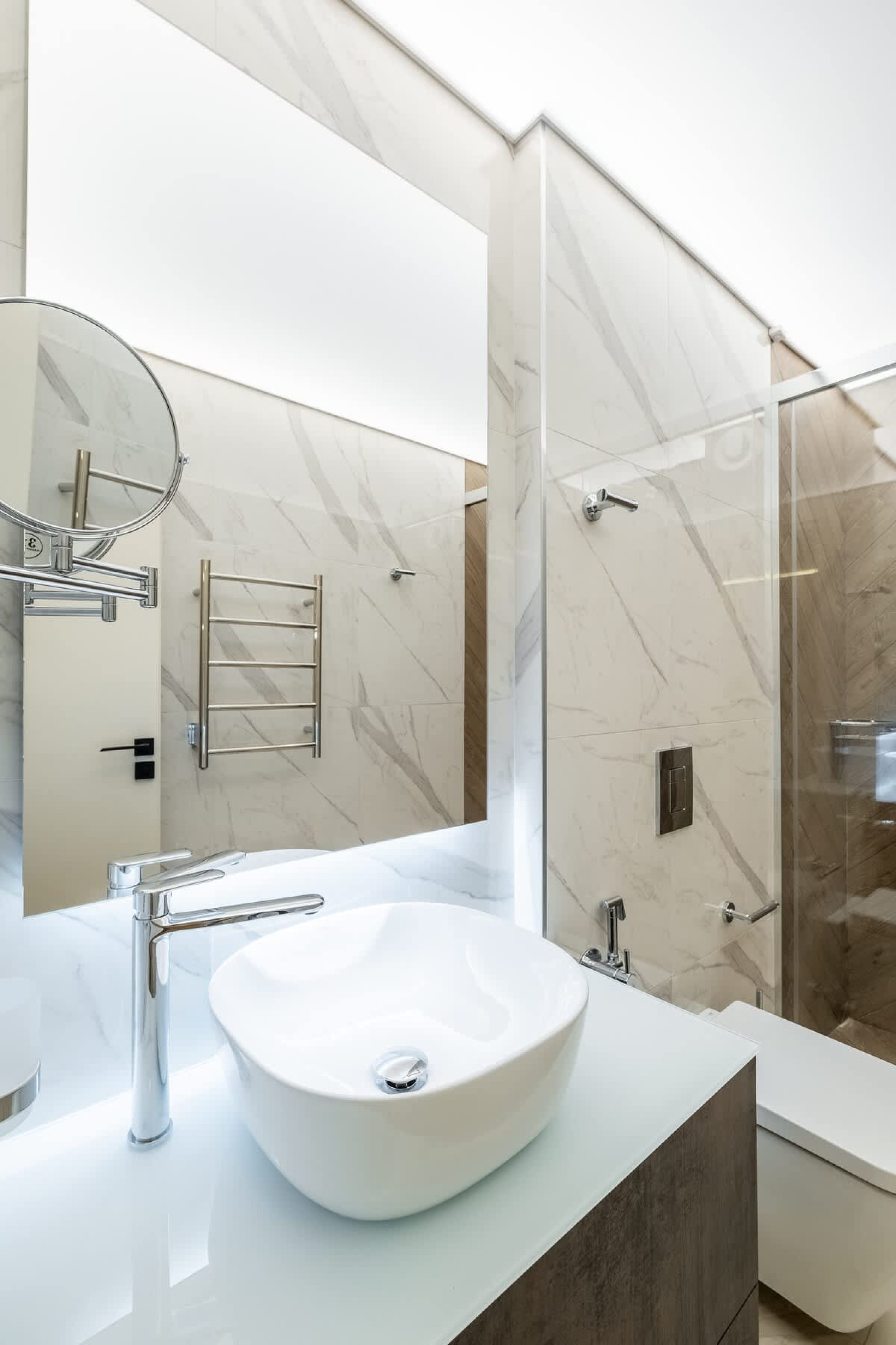 Scoutaround White Logo