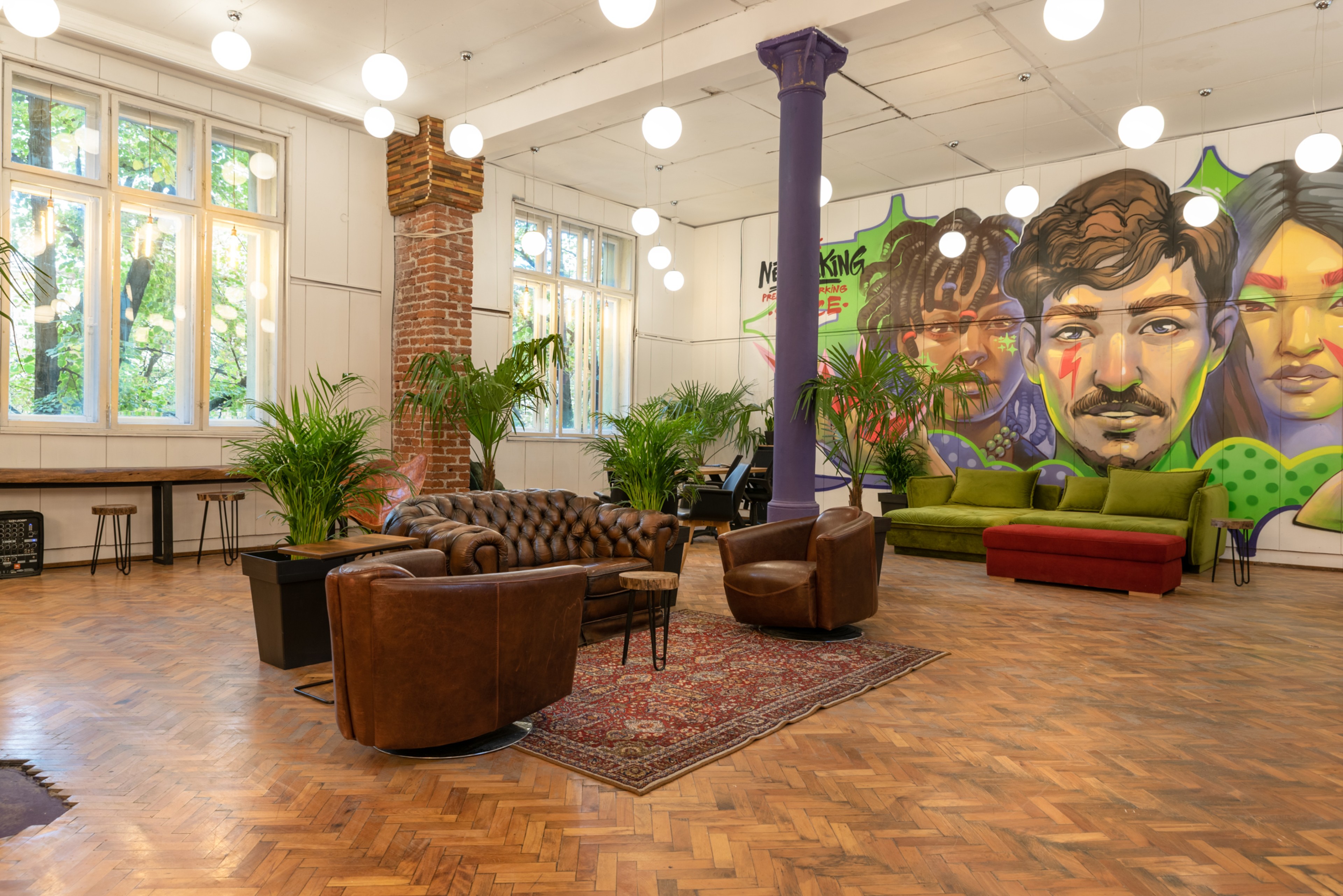 Scoutaround White Logo