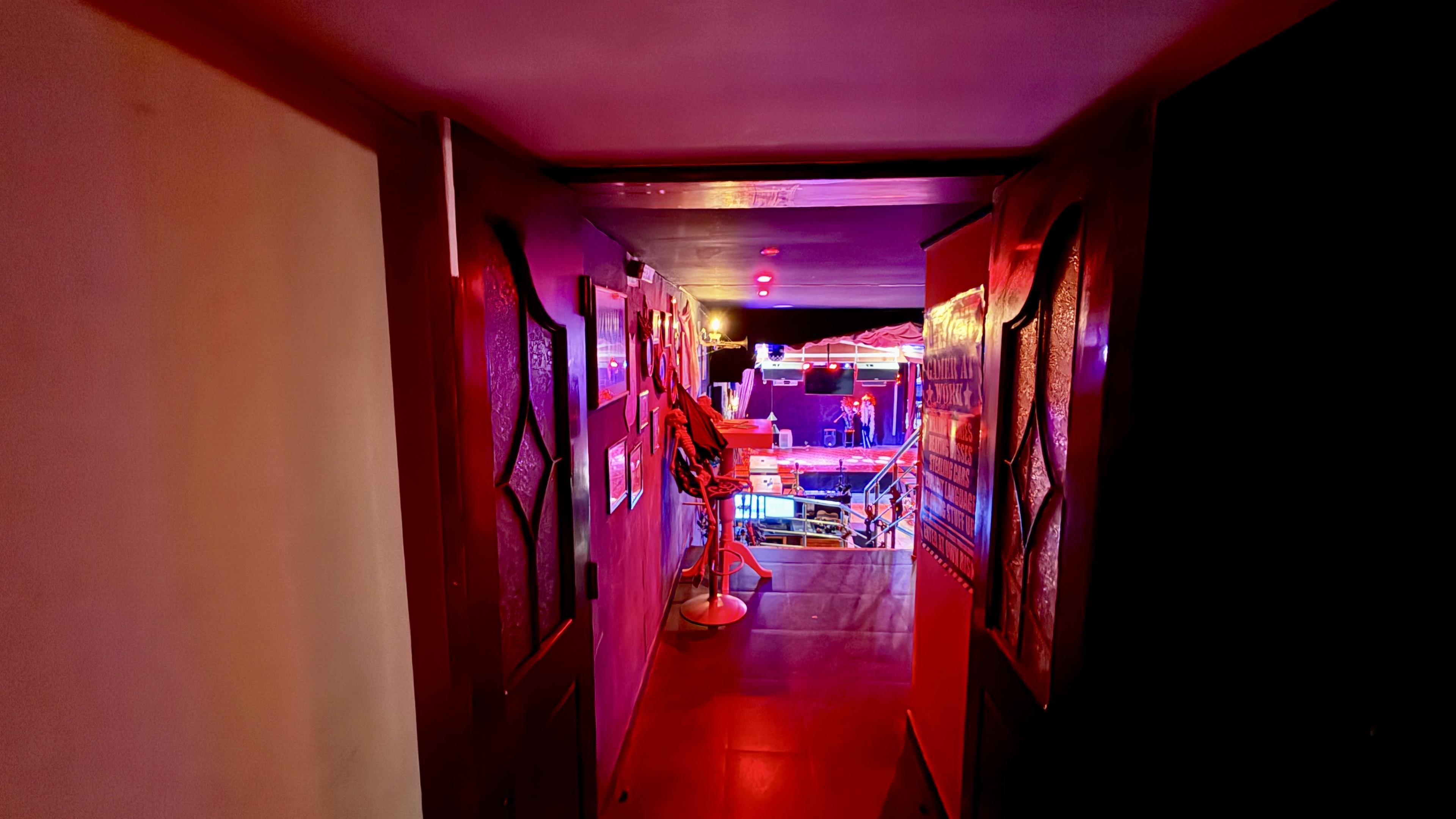 Entrance / Access
