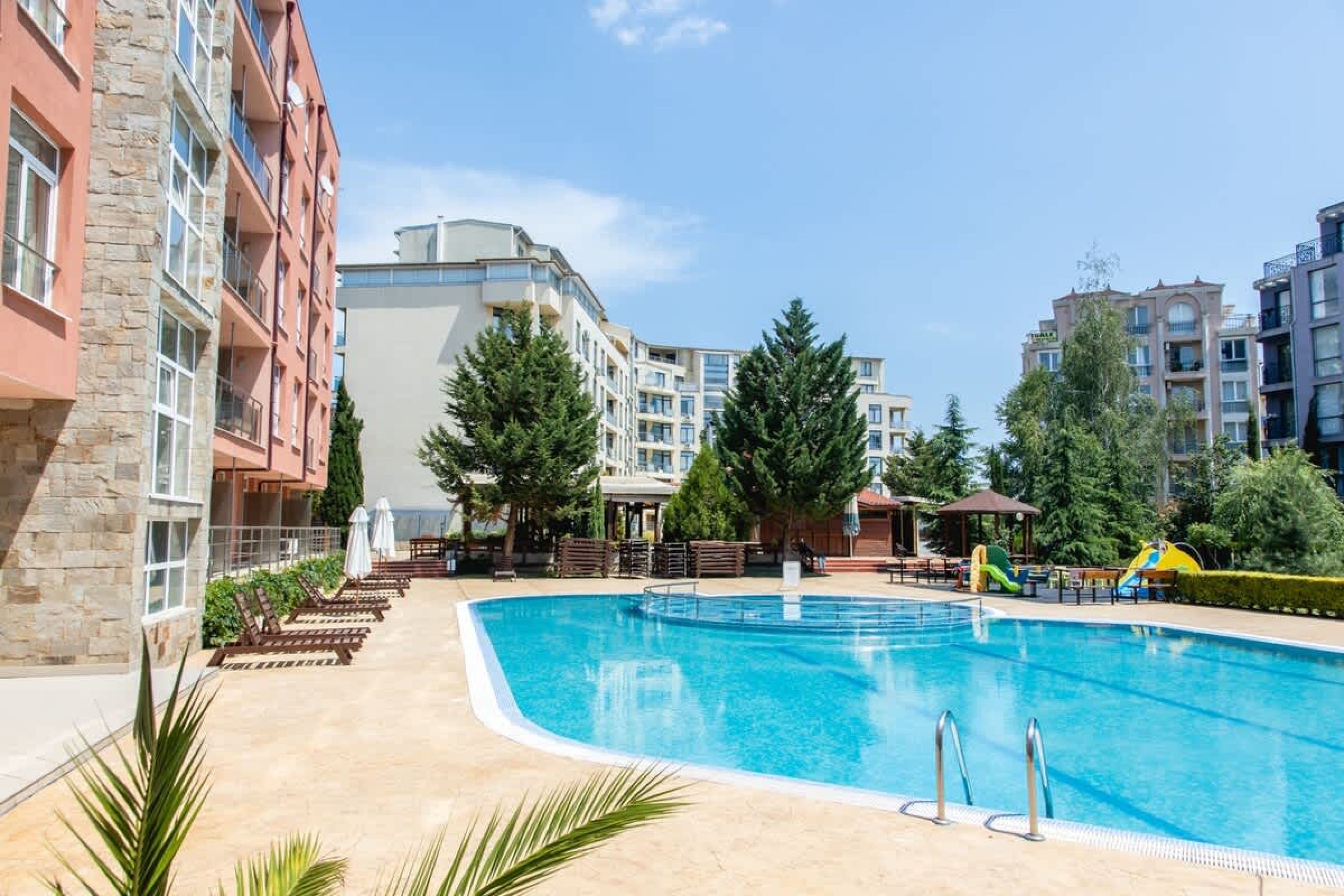 Scoutaround White Logo