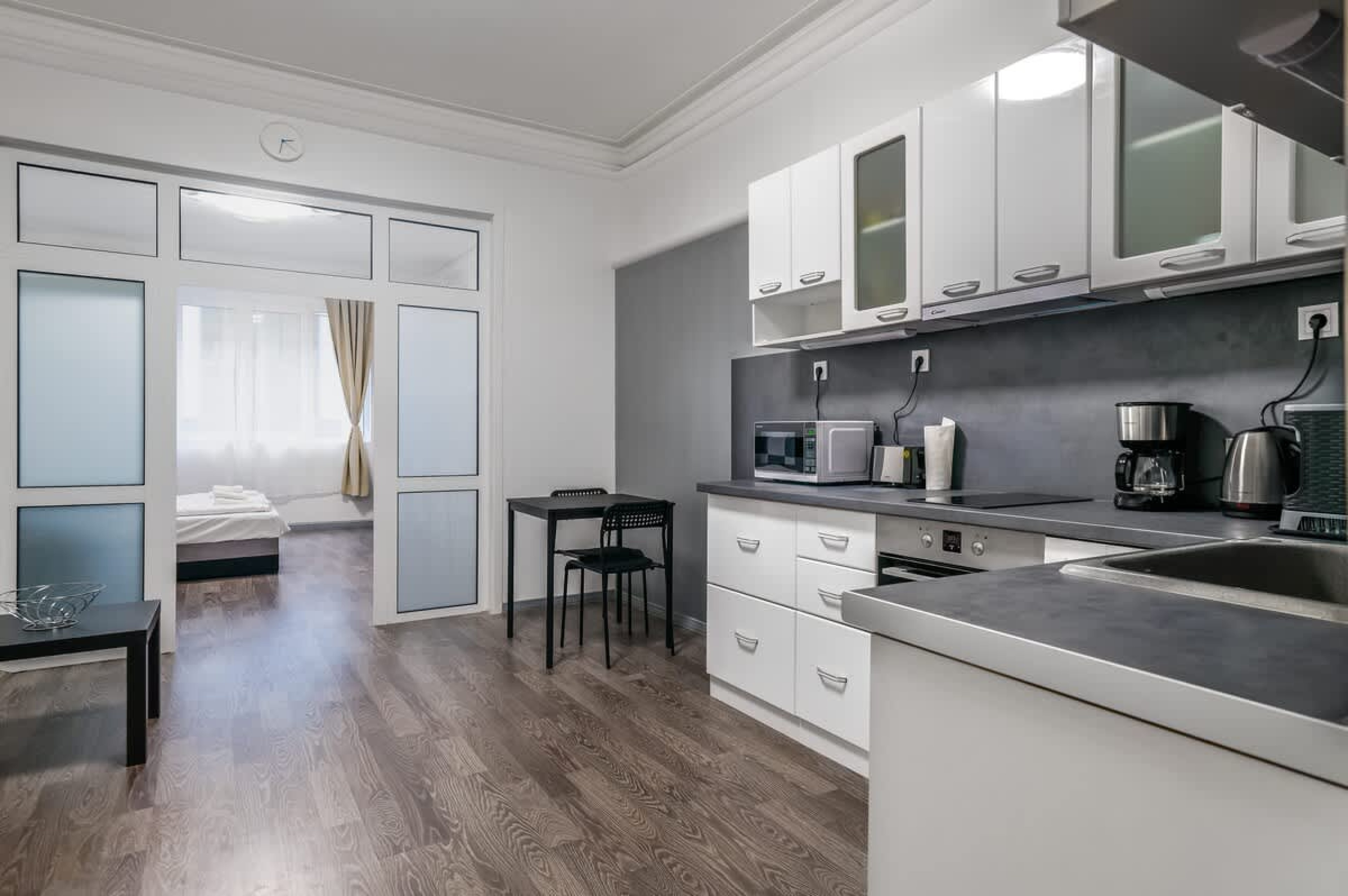 Scoutaround White Logo