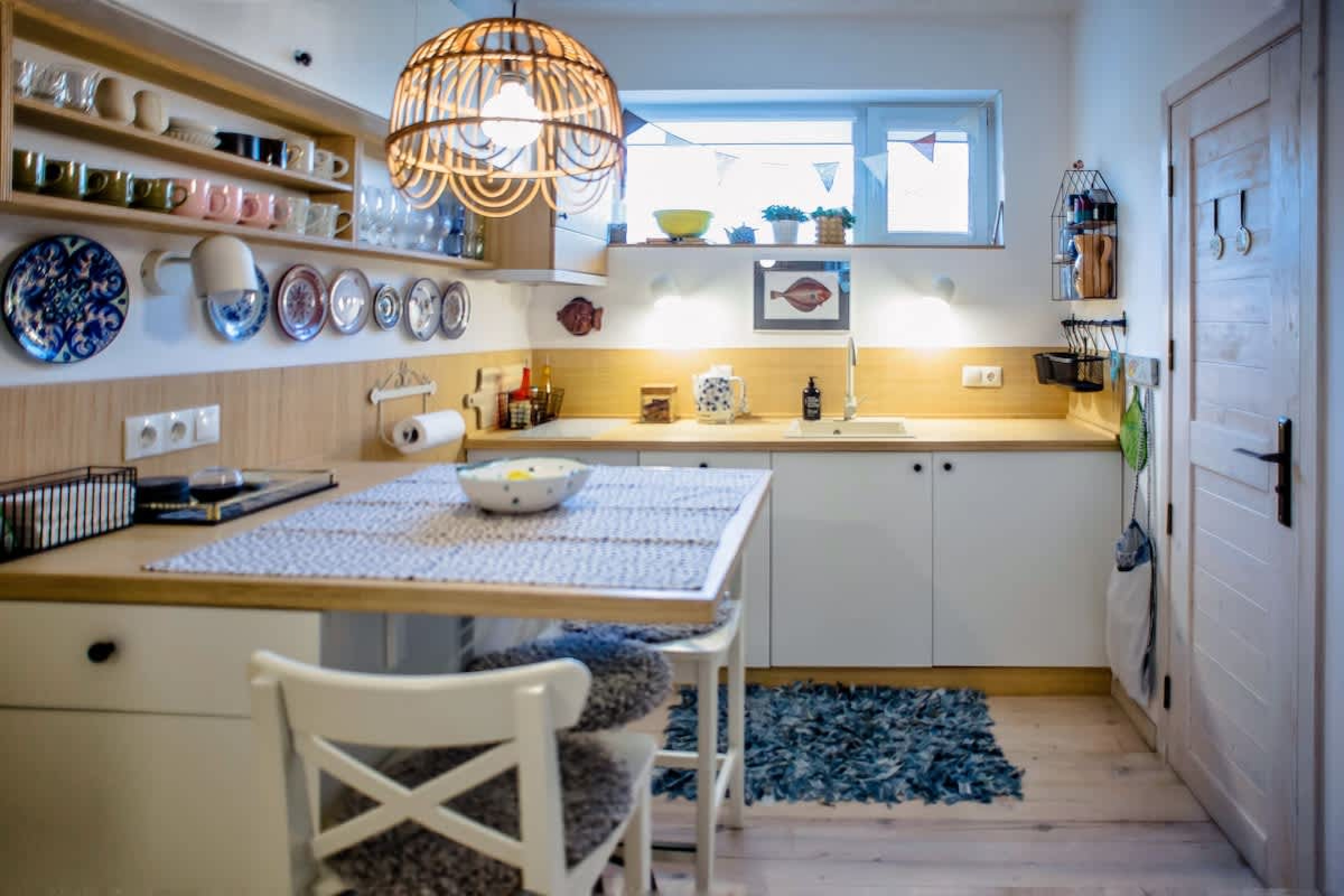 Scoutaround White Logo