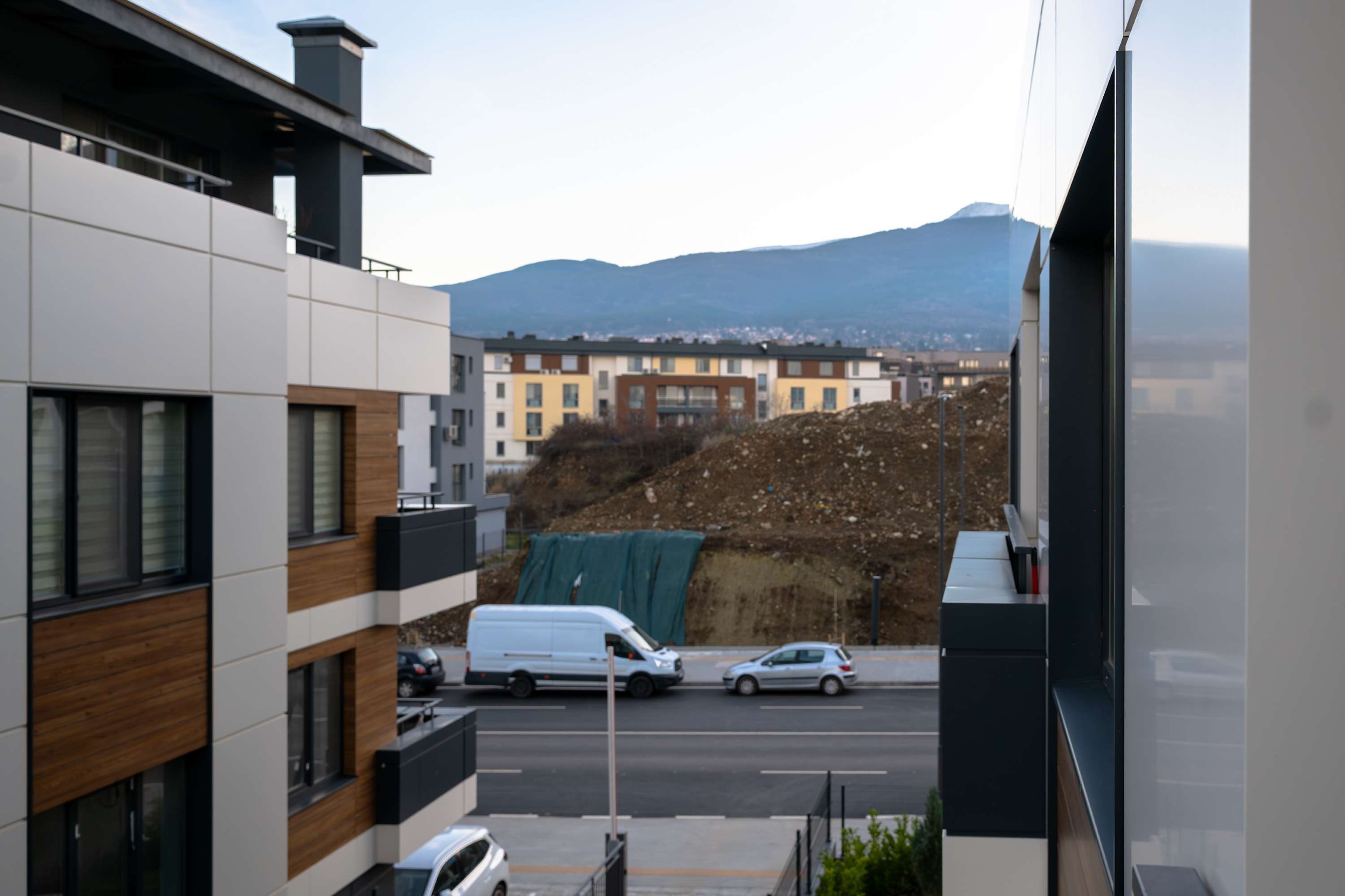 Scoutaround White Logo