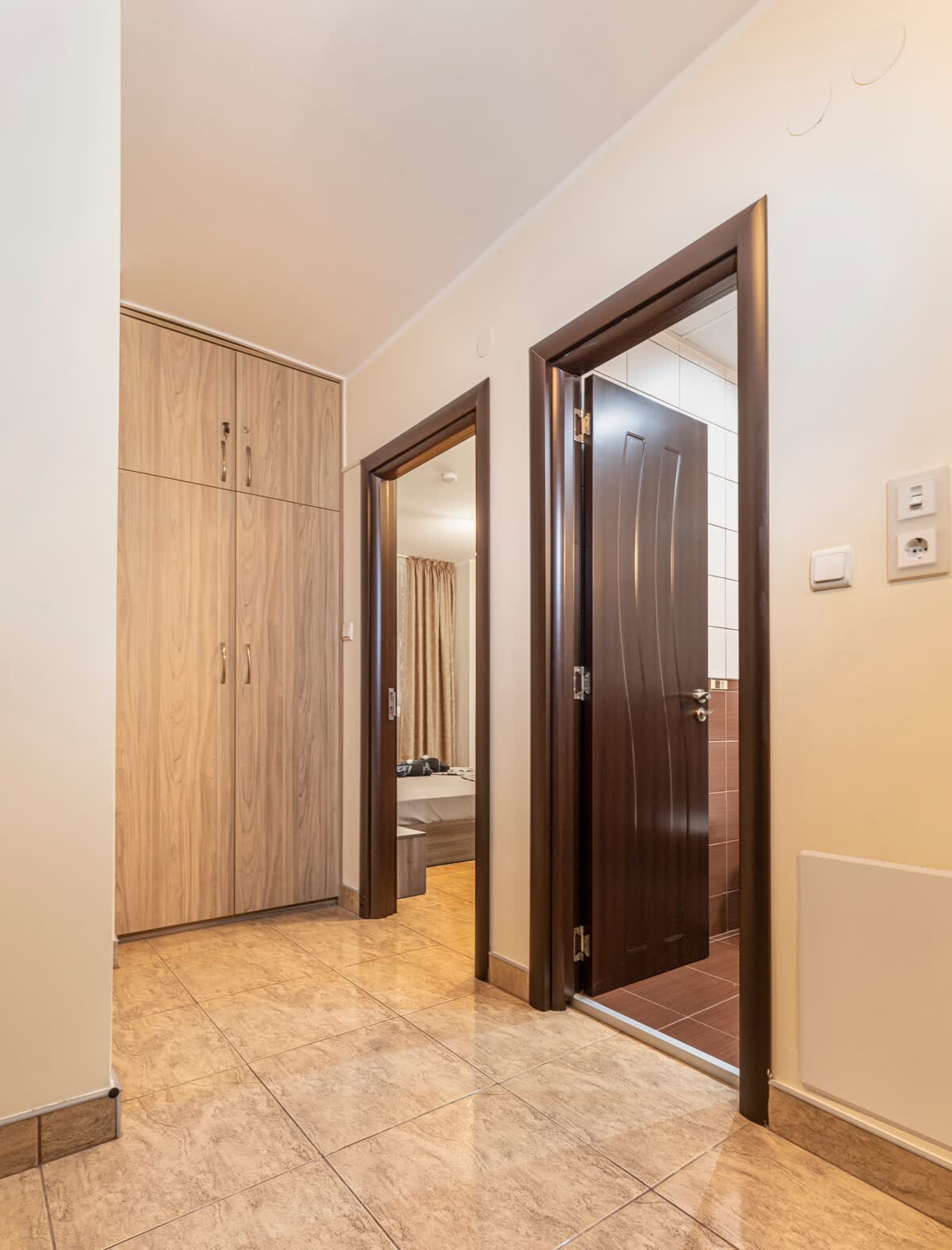 Scoutaround White Logo