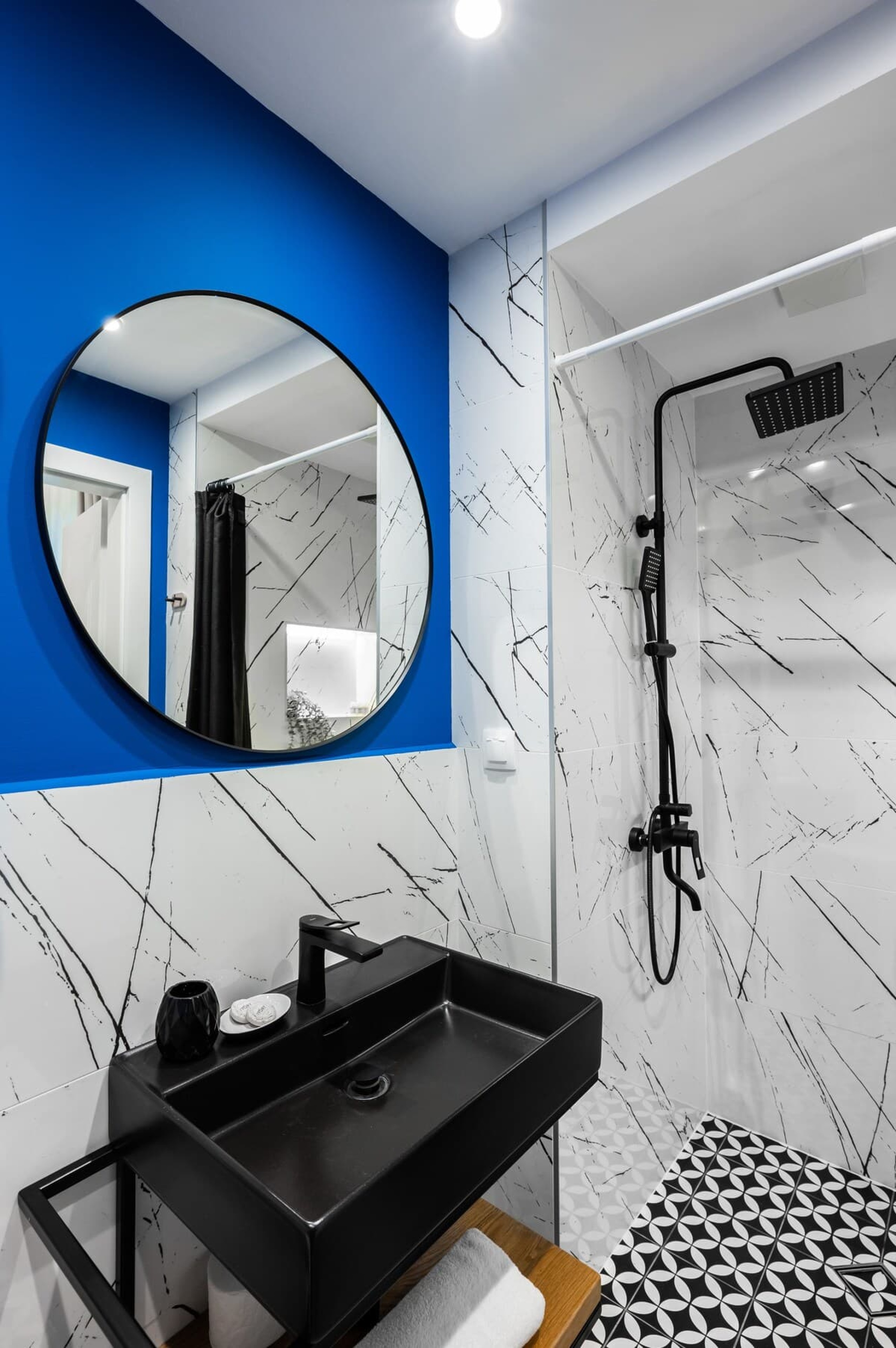 Central Stylish Suite &amp; Studio with Shared Terrace - Photo 18