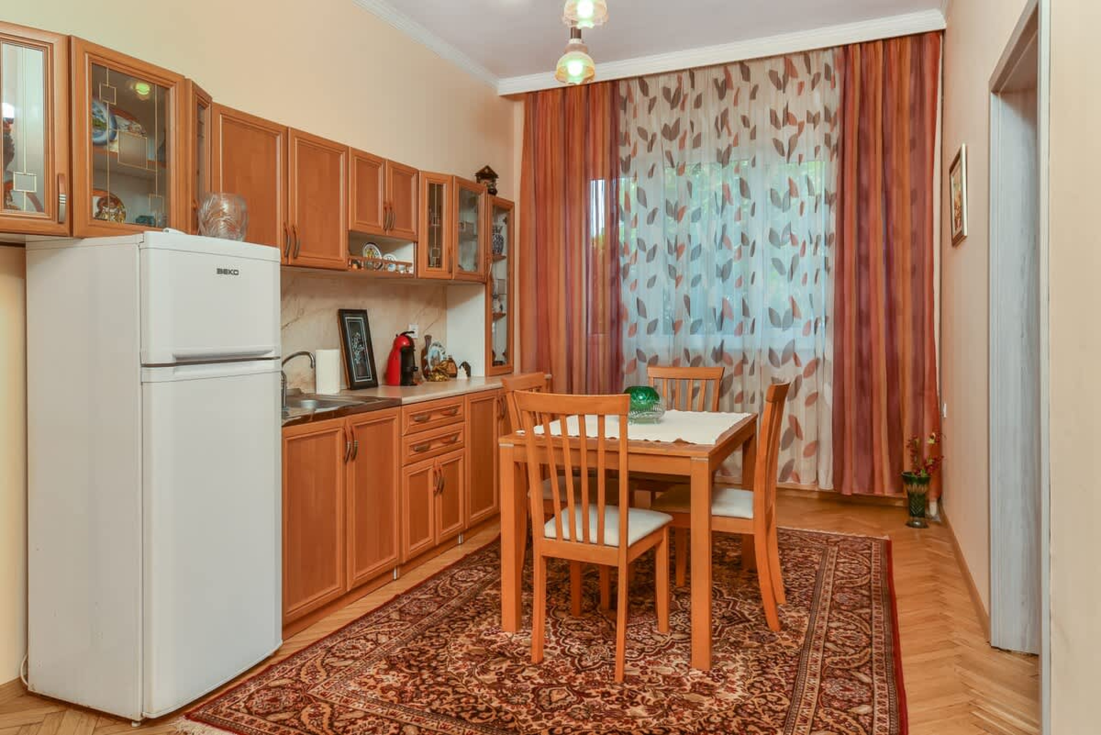 Scoutaround White Logo