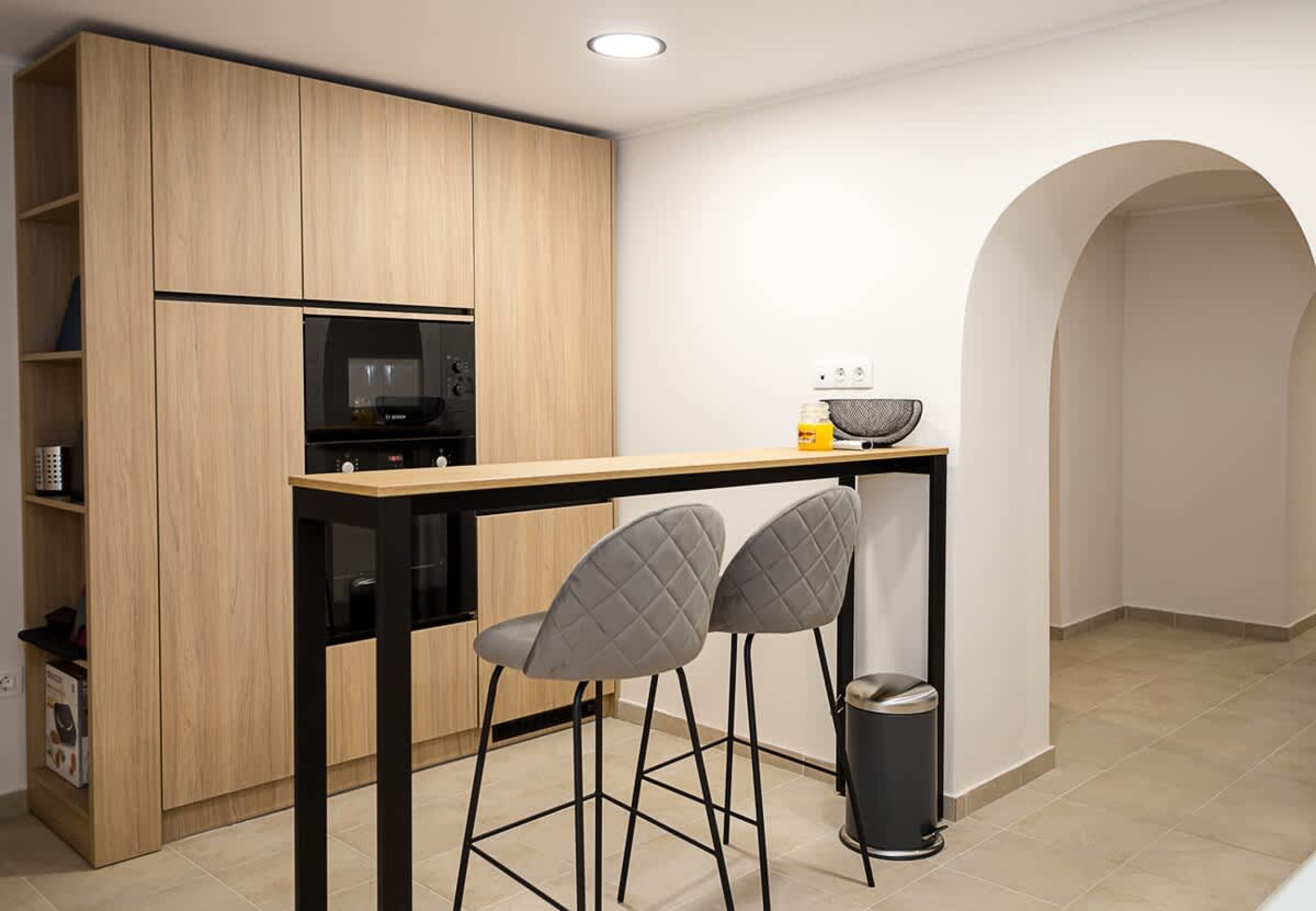 Scoutaround White Logo