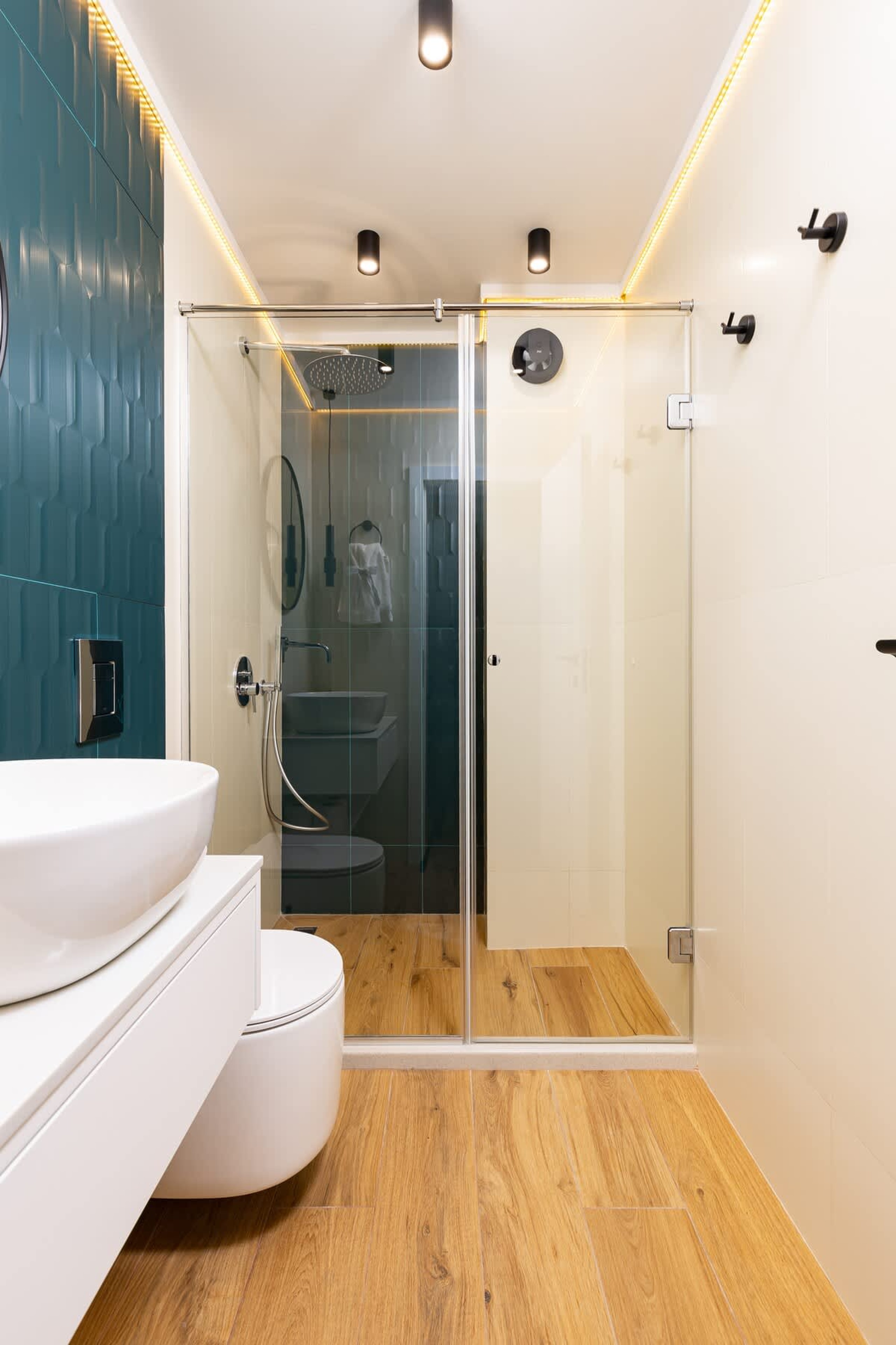 Scoutaround White Logo