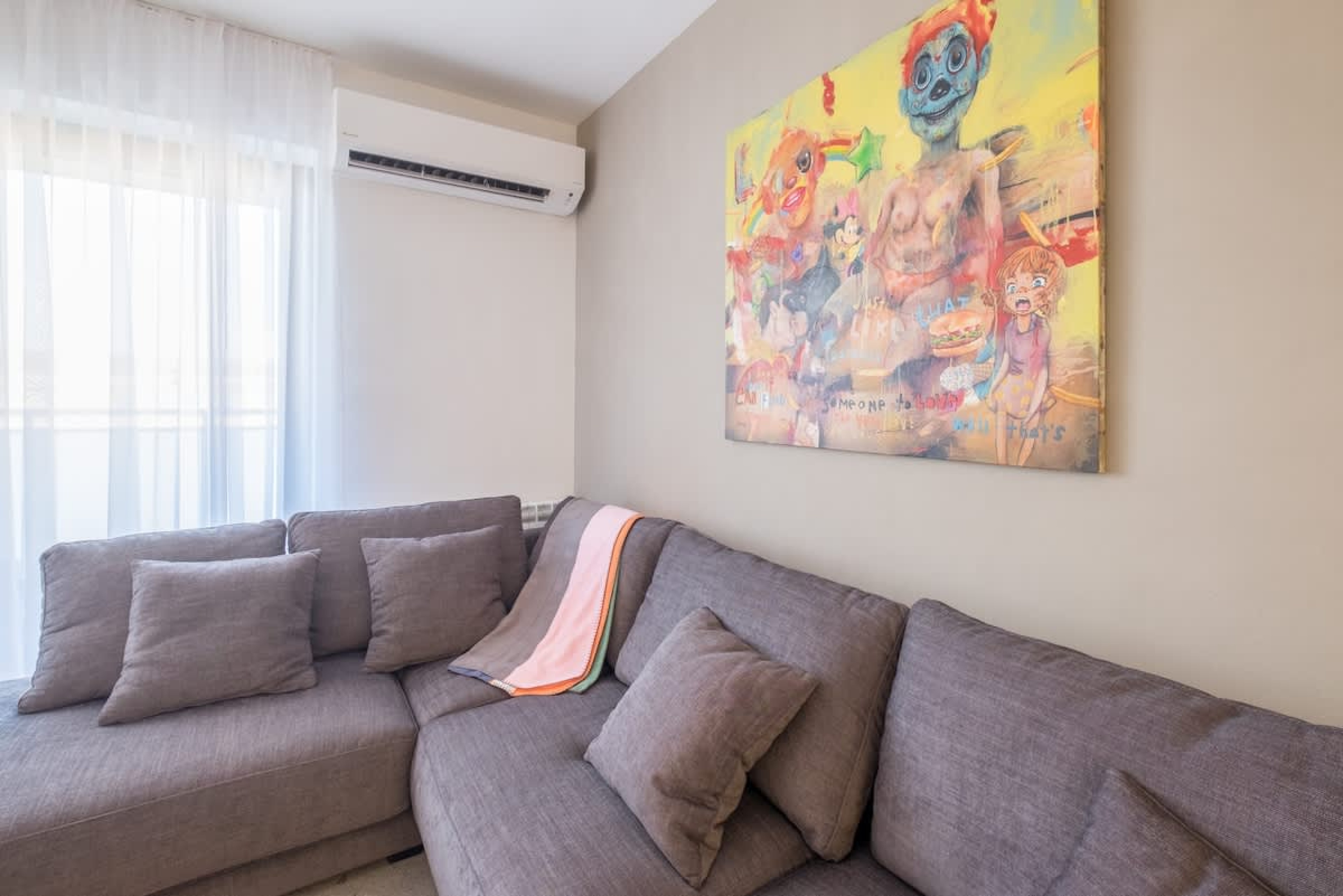 Scoutaround White Logo