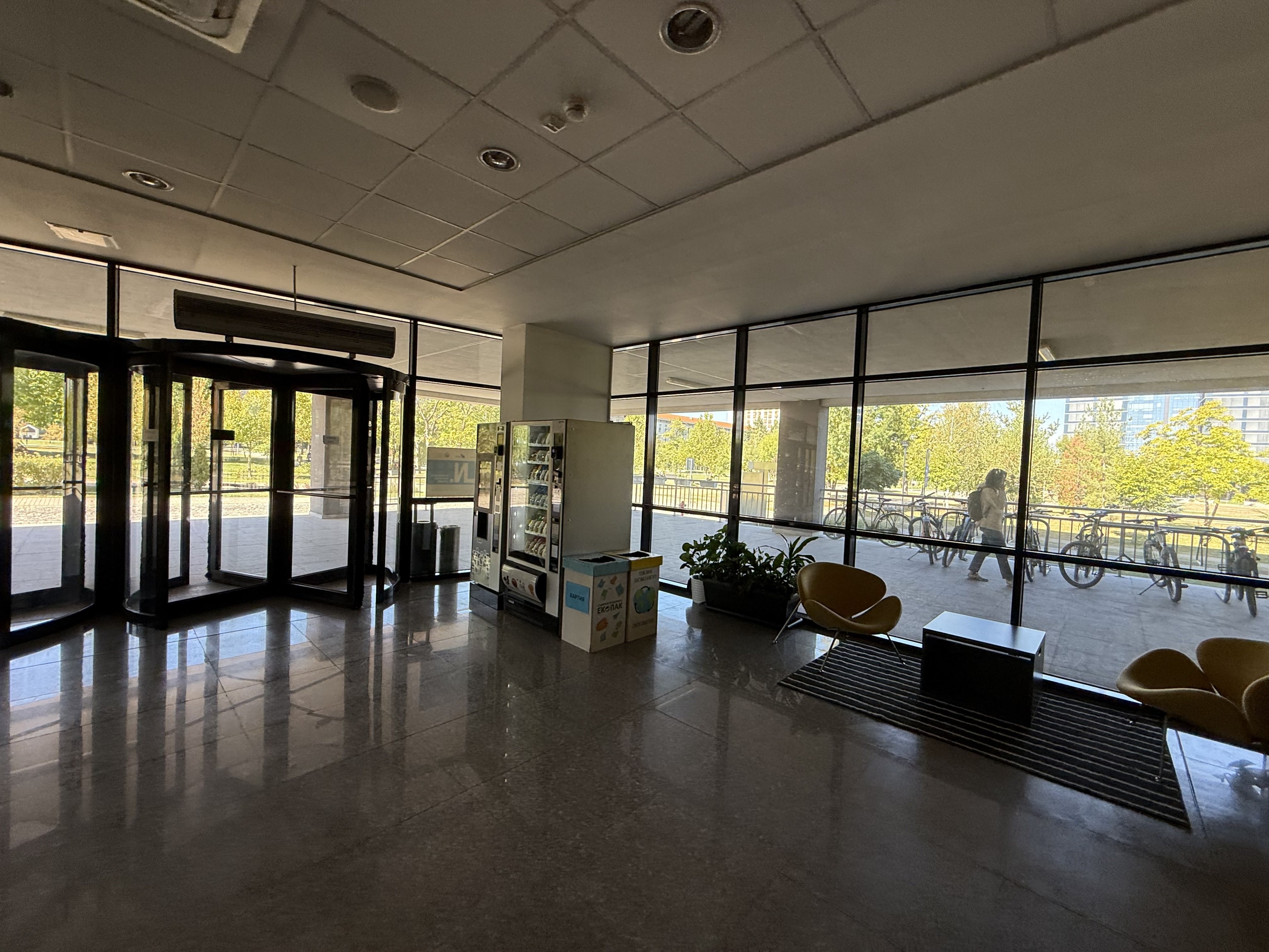 Scoutaround White Logo