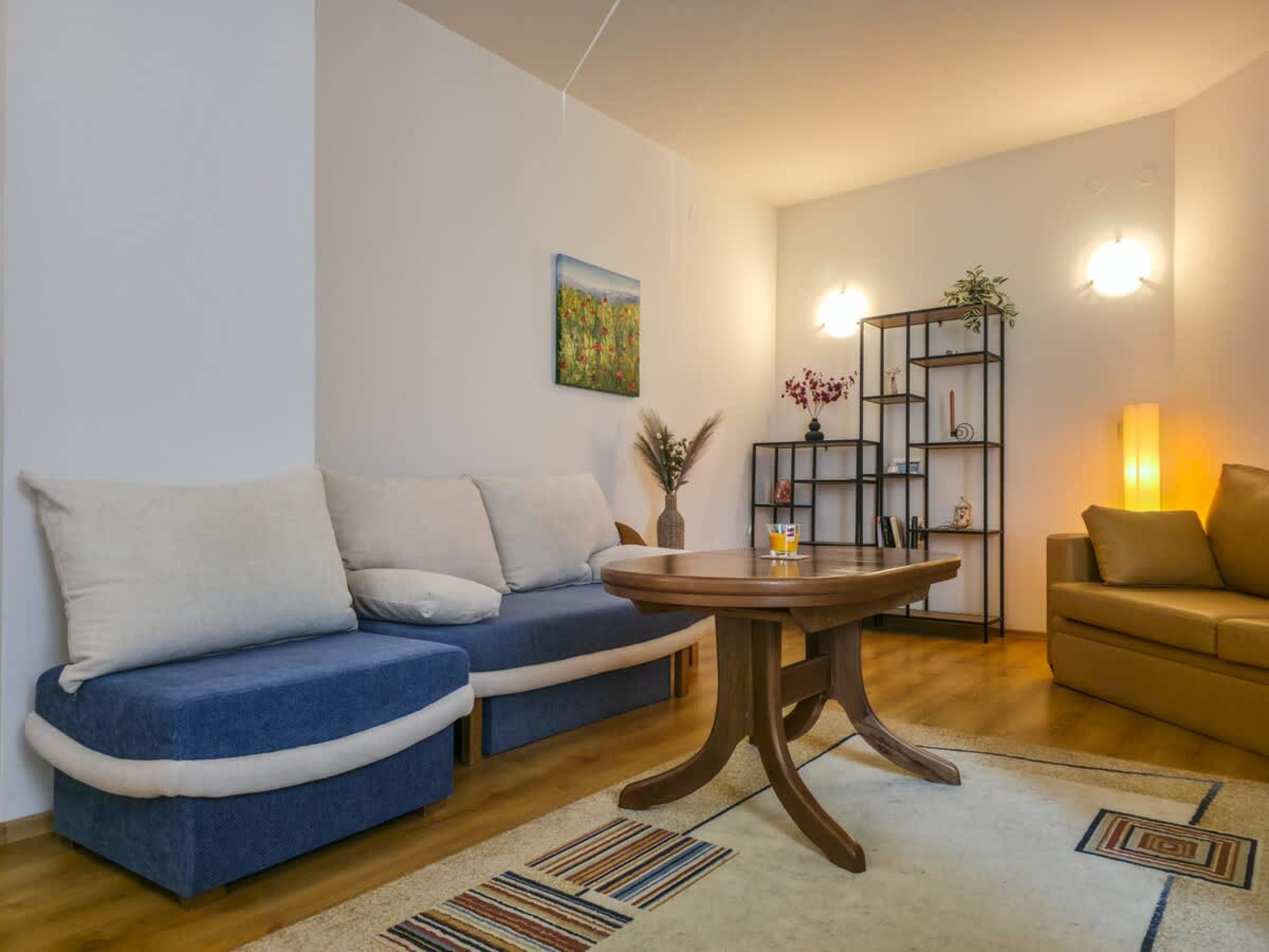 Scoutaround White Logo