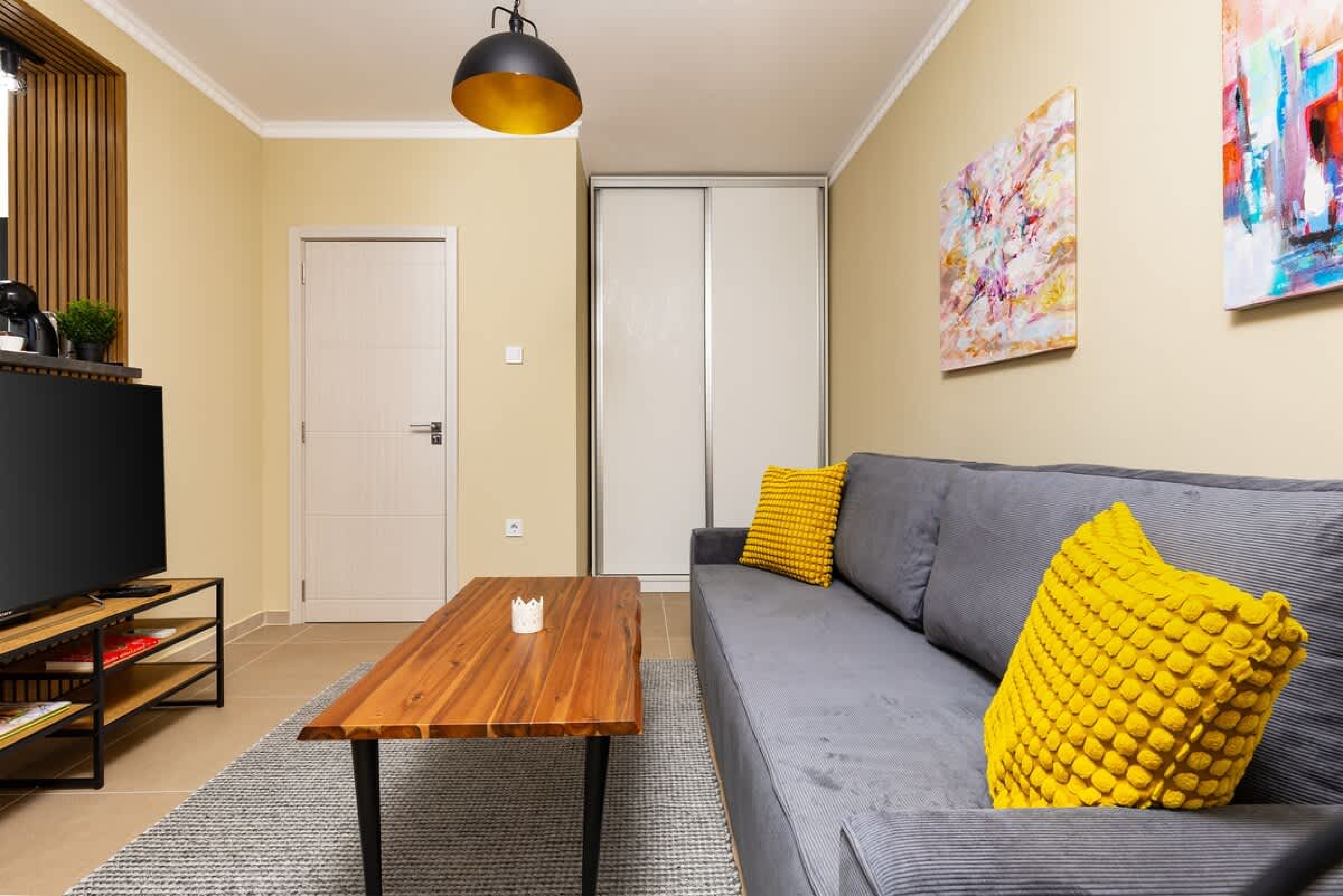 Scoutaround White Logo