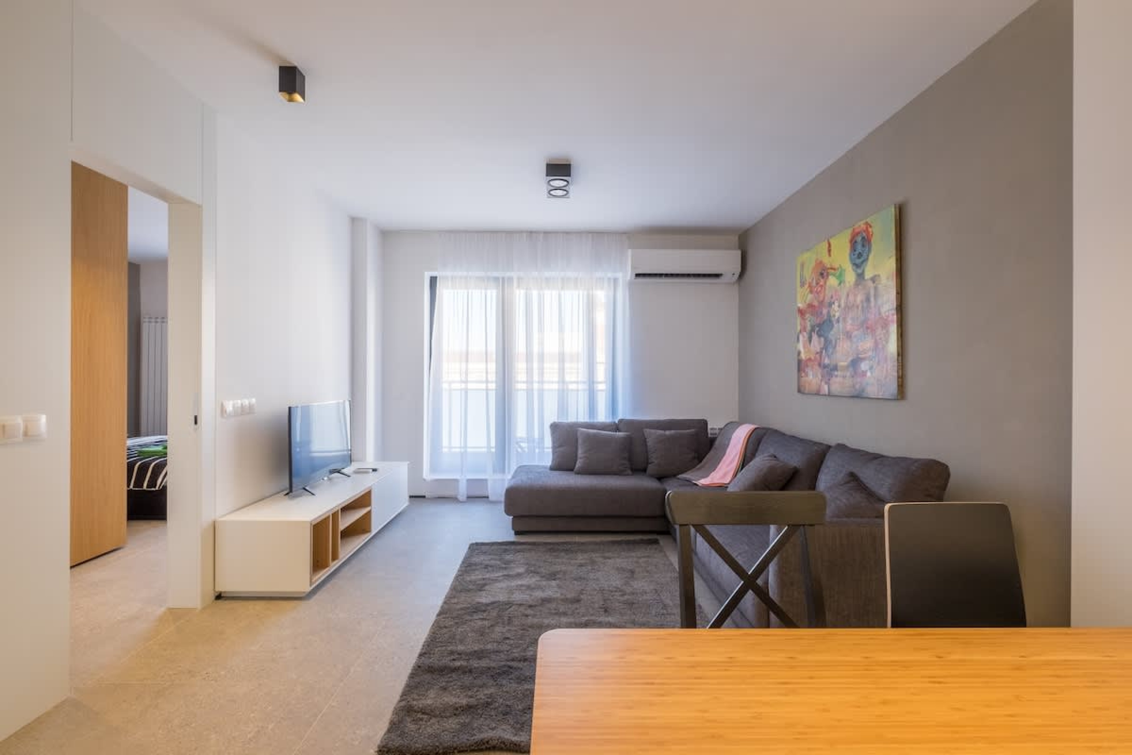 Scoutaround White Logo