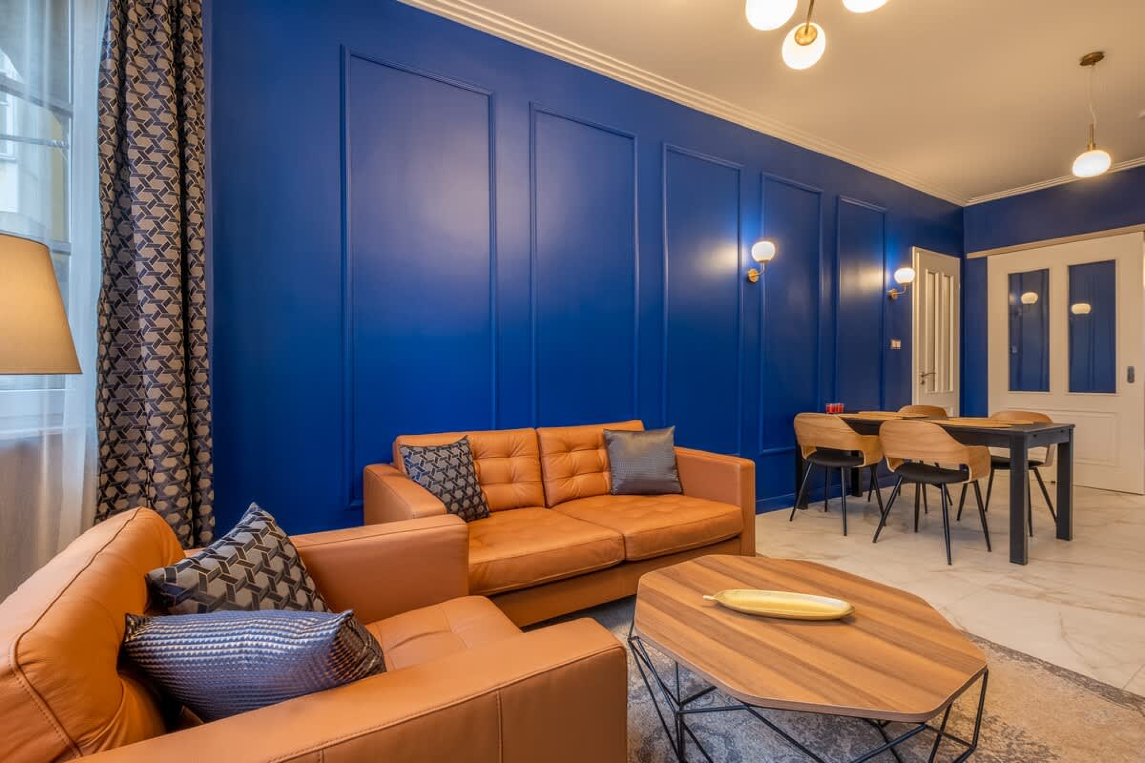 Scoutaround White Logo