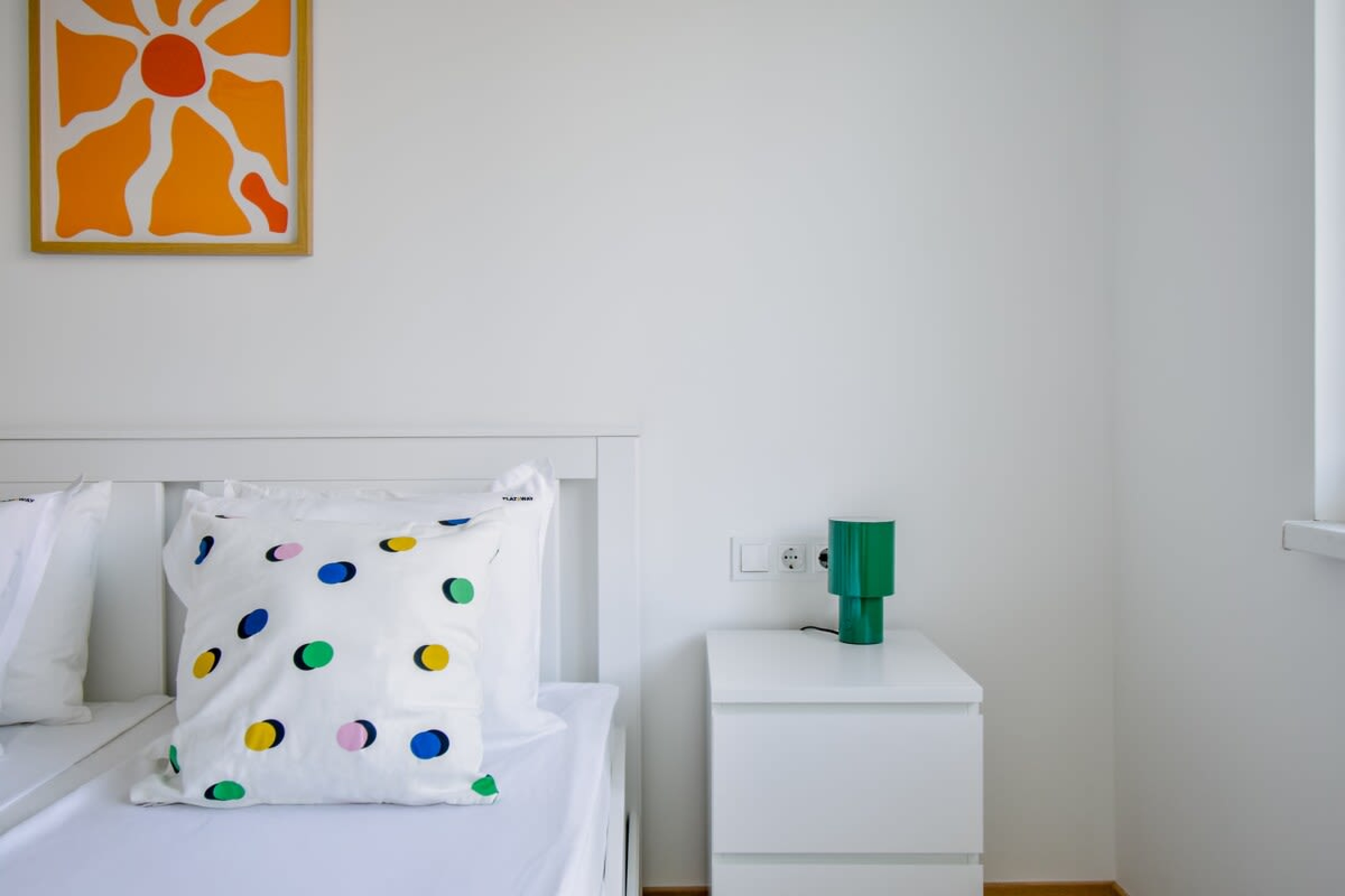 Scoutaround White Logo