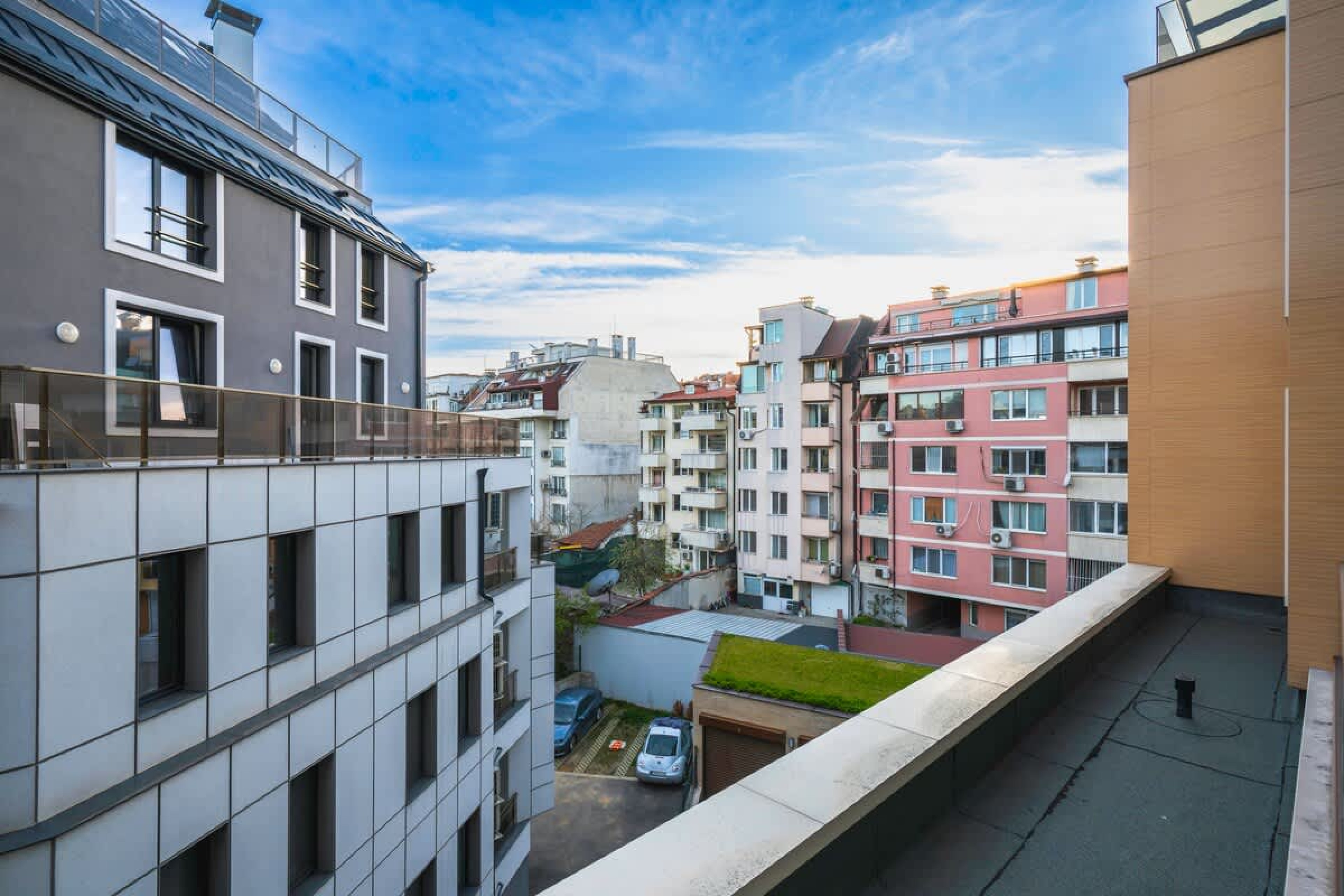 Scoutaround White Logo